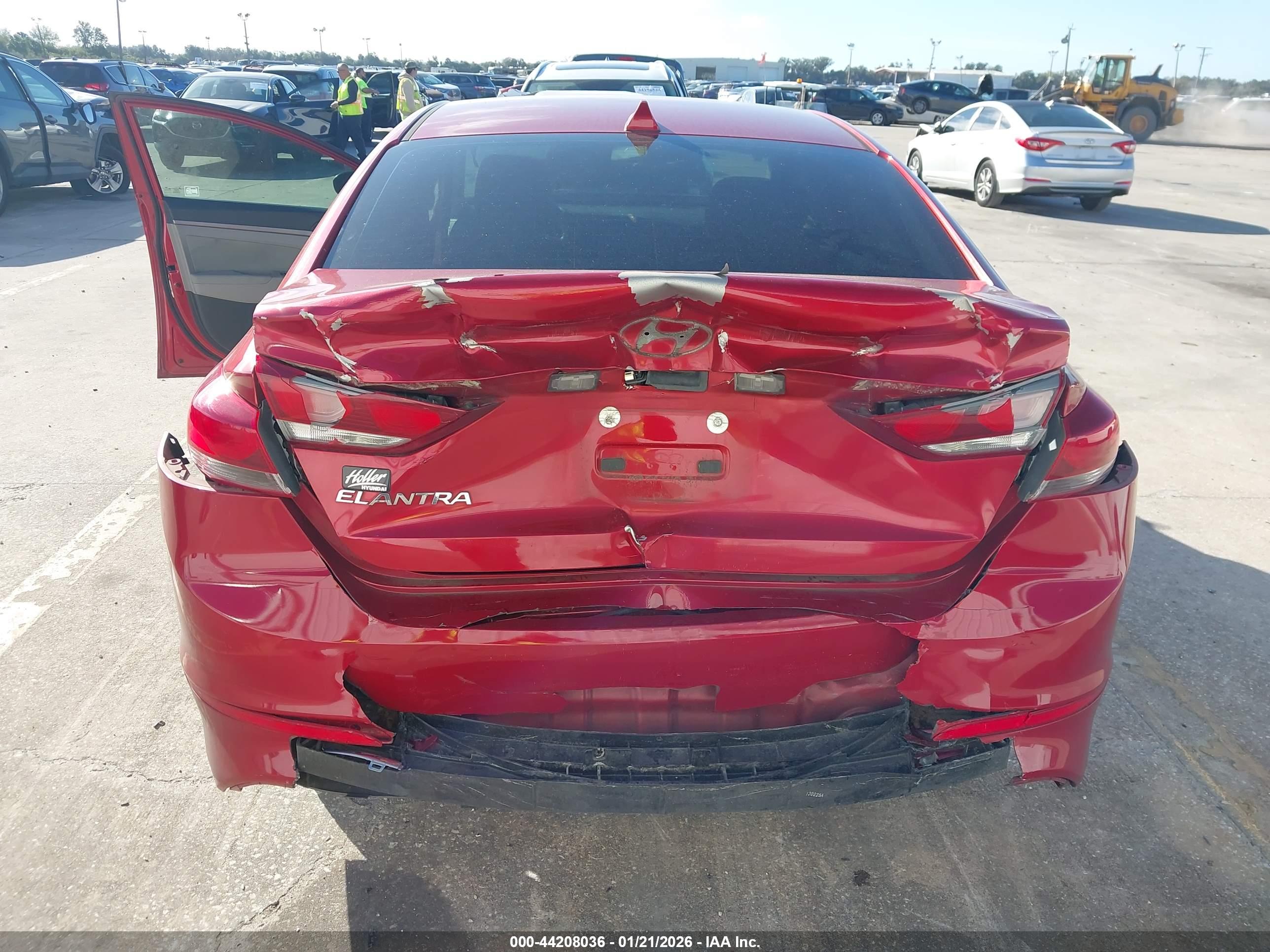 HYUNDAI ELANTRA image 6