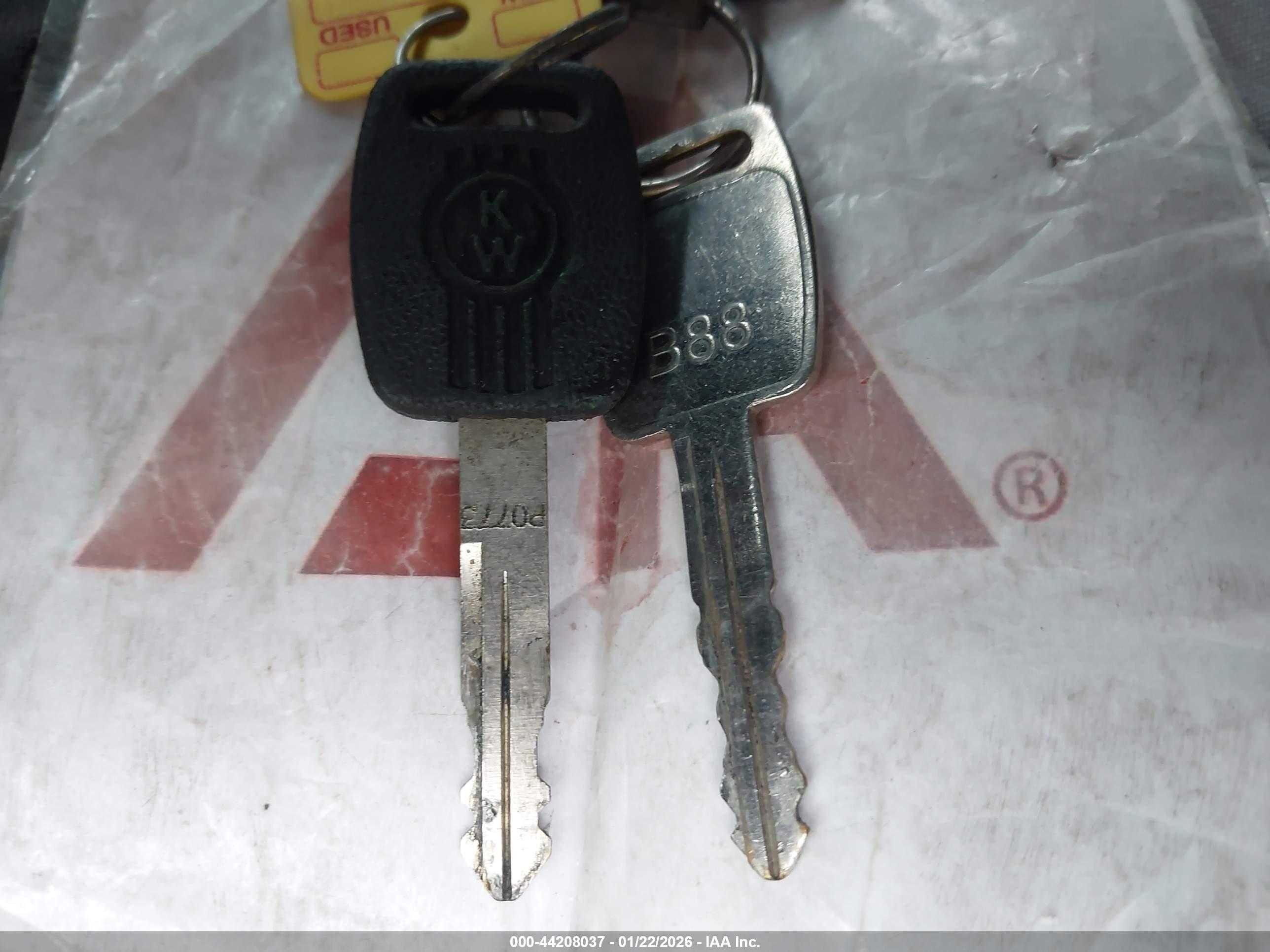 KENWORTH CONSTRUCTION image 11