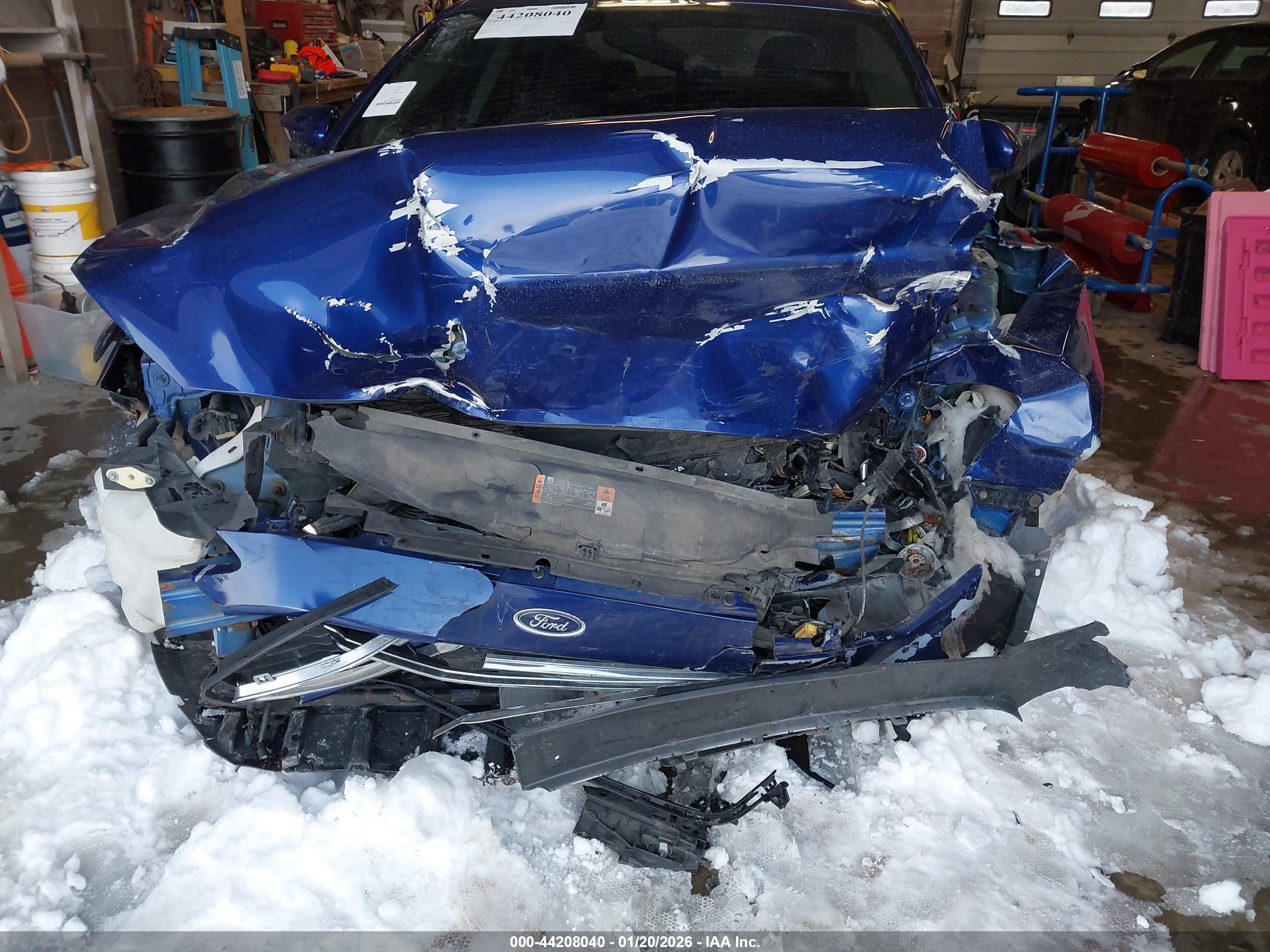FORD FUSION image 6