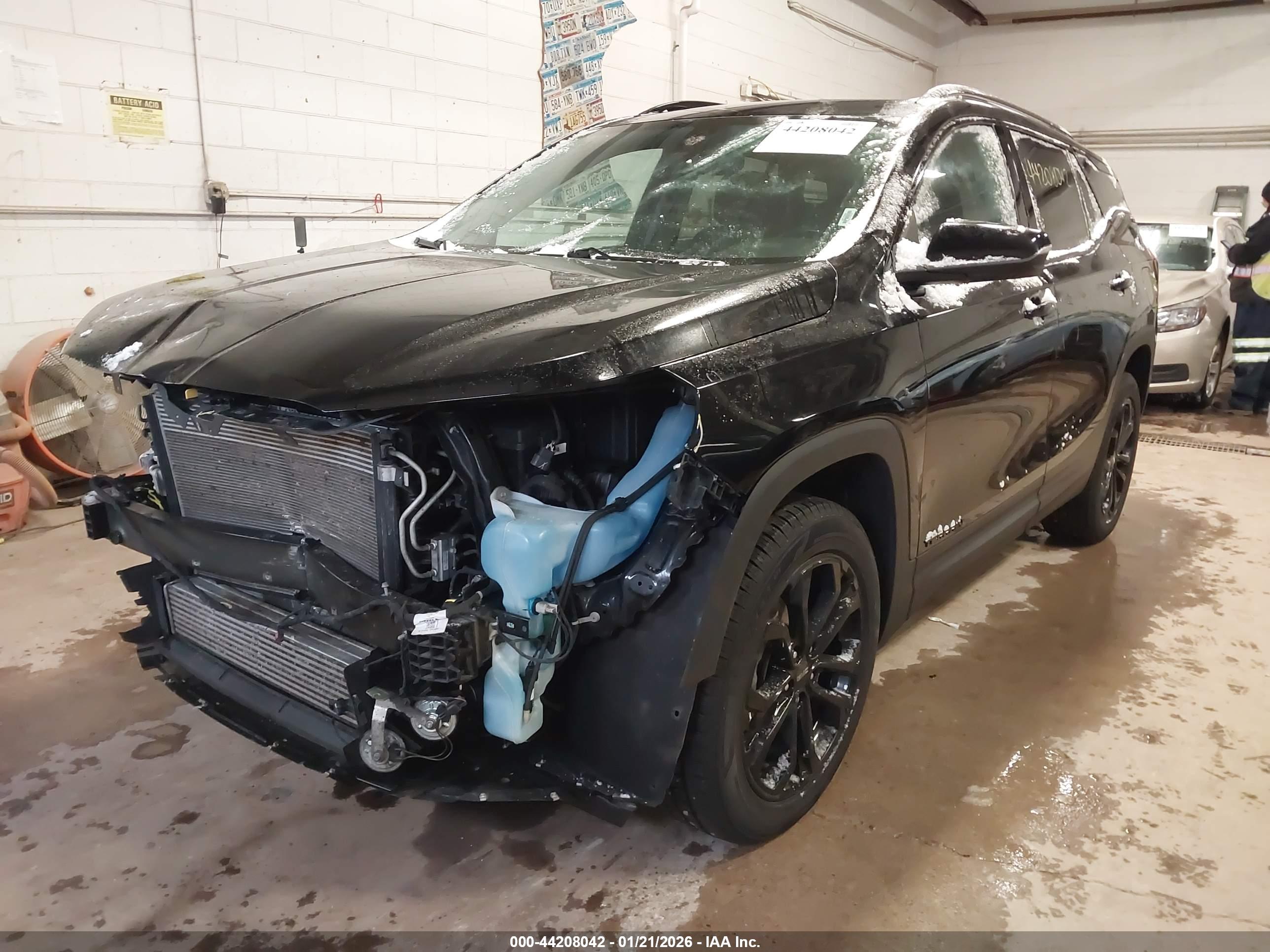 GMC TERRAIN image 2