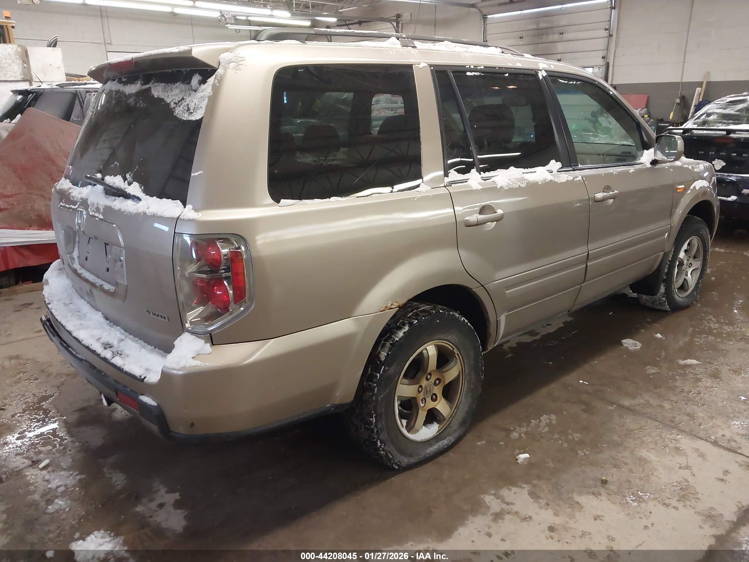 HONDA PILOT image 4