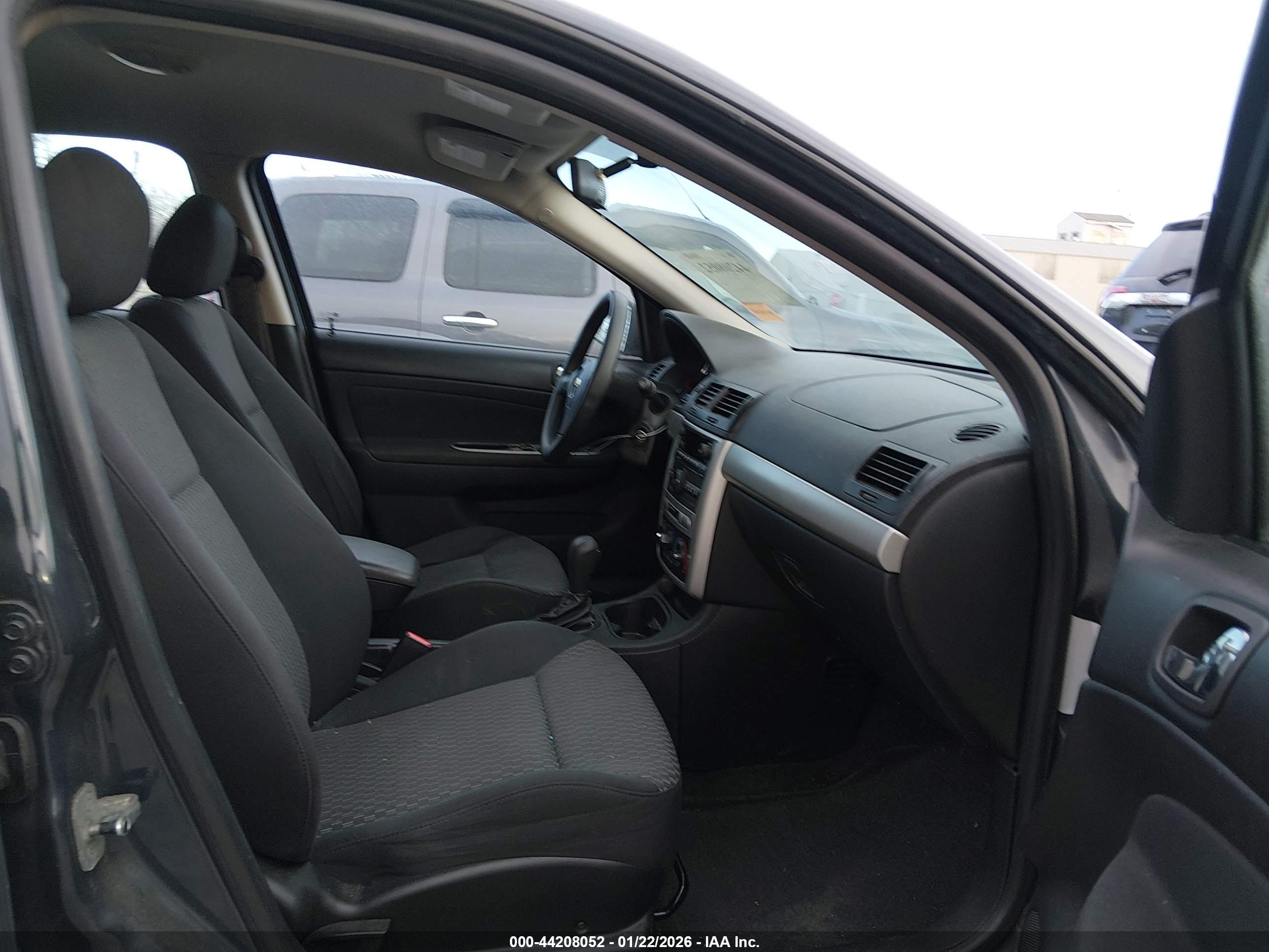 CHEVROLET COBALT image 5
