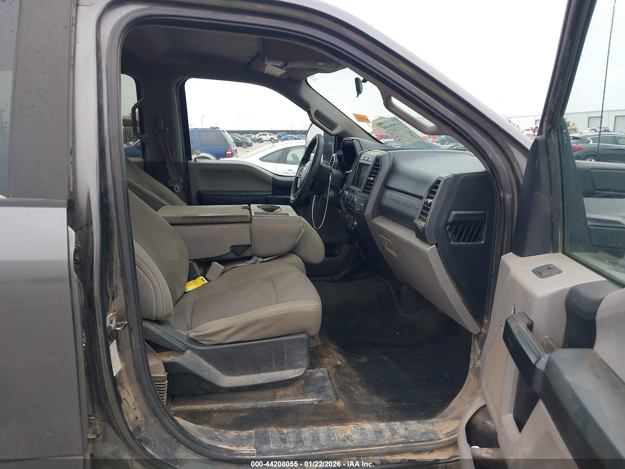 FORD F-350 image 8