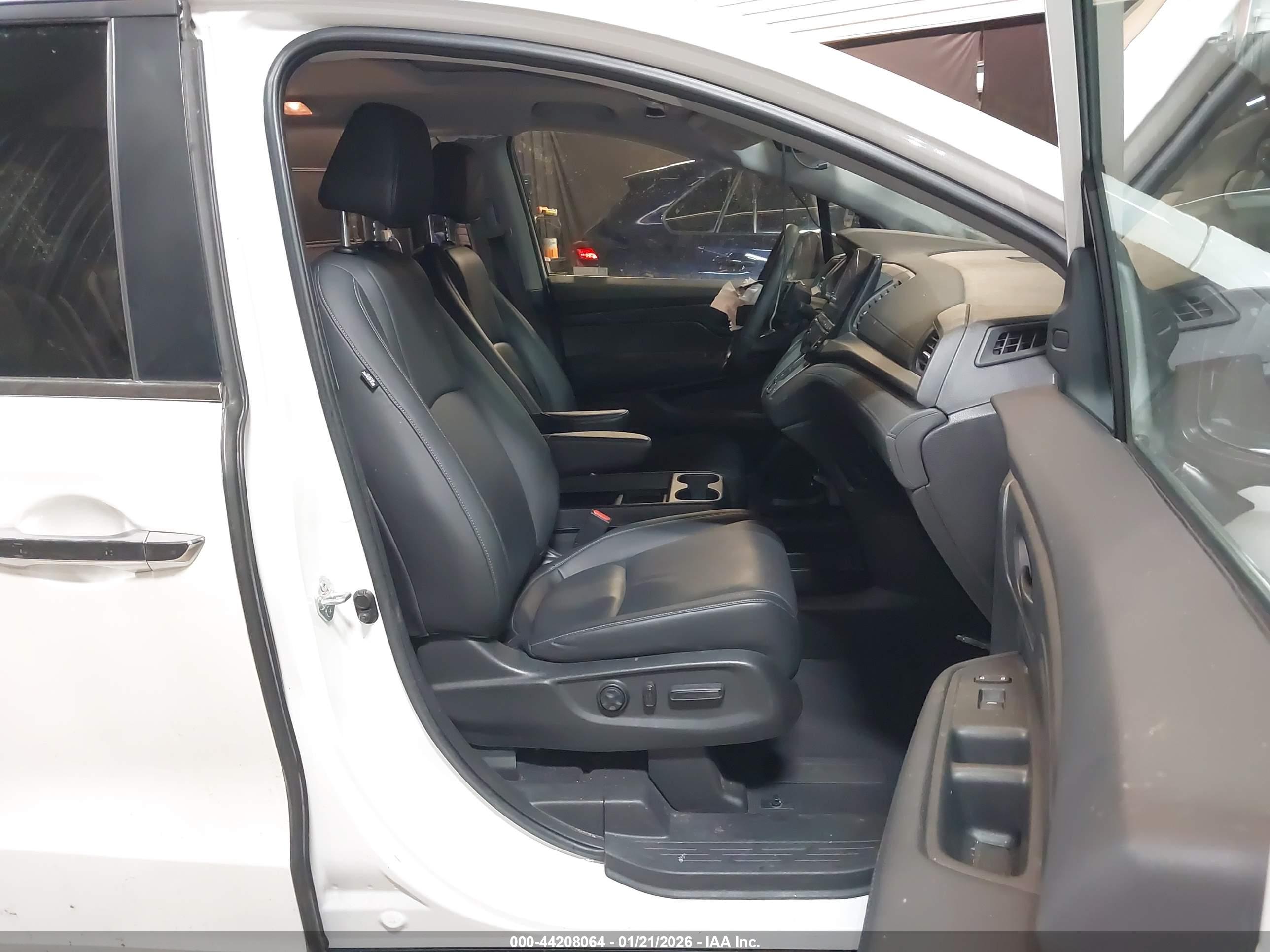 HONDA ODYSSEY image 5