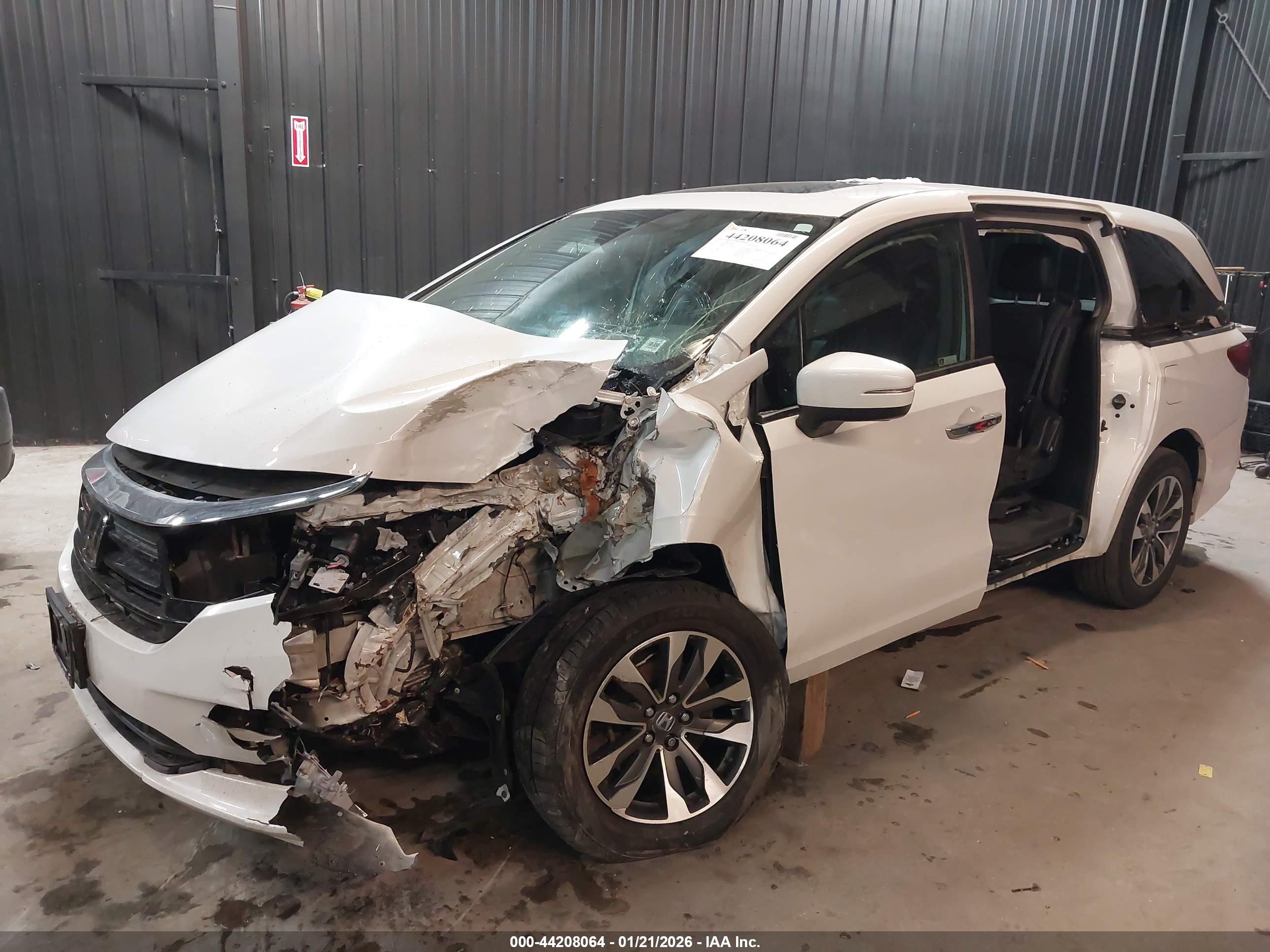 HONDA ODYSSEY image 6