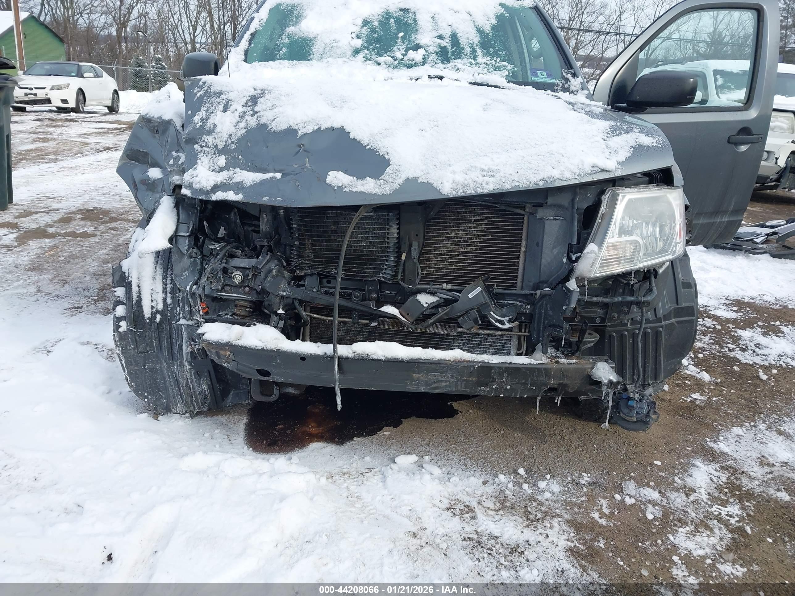 NISSAN FRONTIER image 6