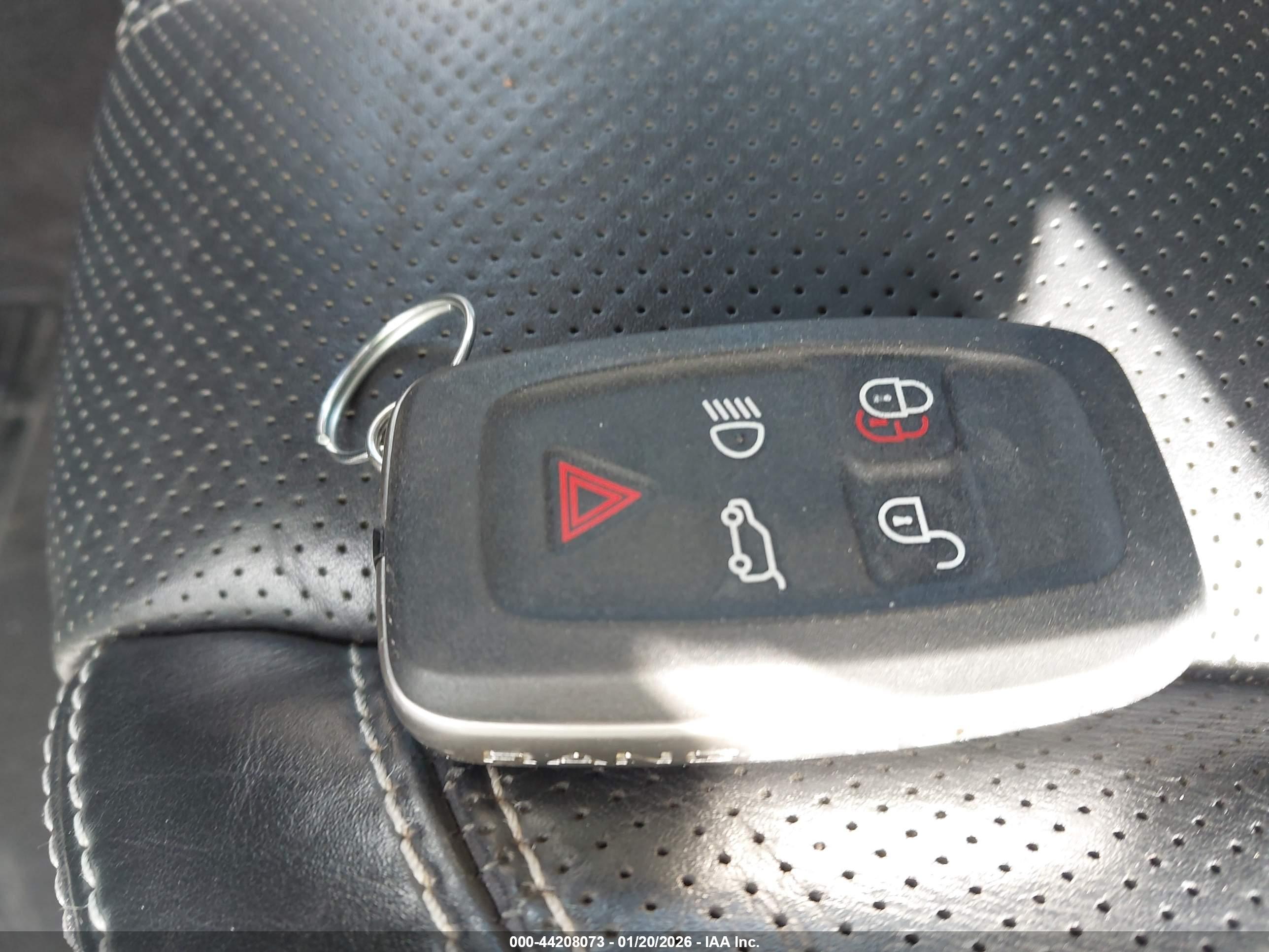 LAND ROVER image 11