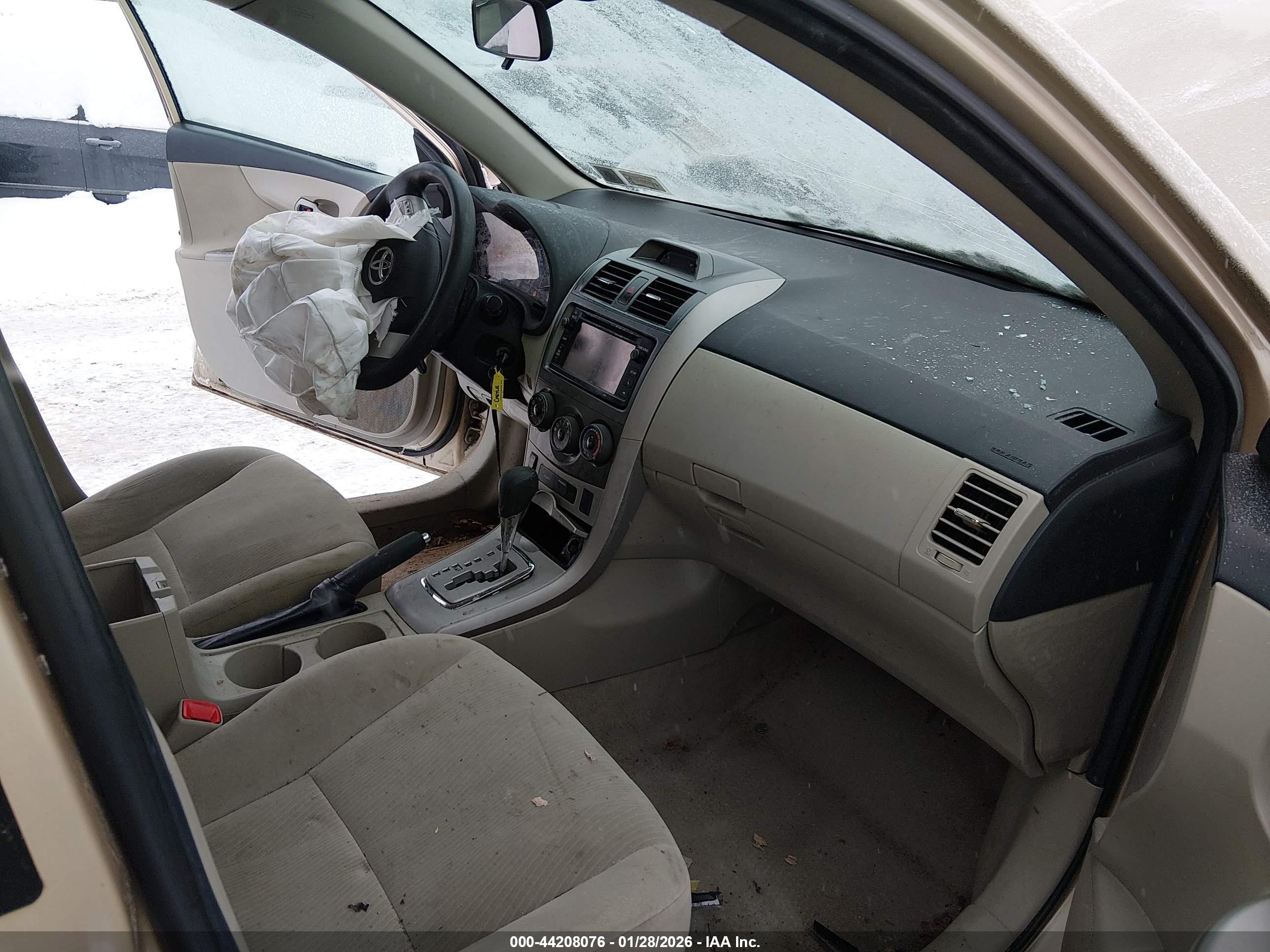 TOYOTA COROLLA image 5