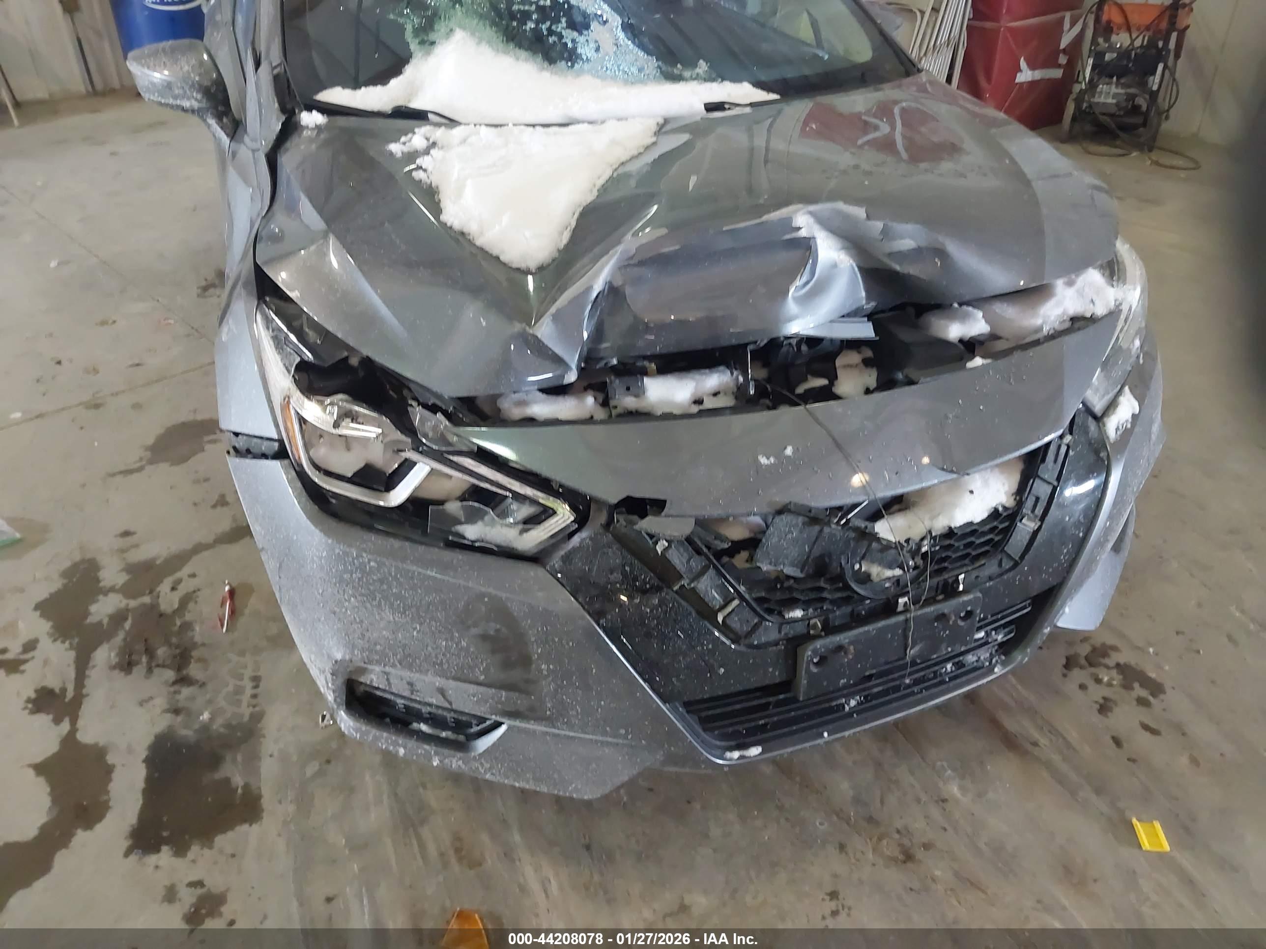 NISSAN VERSA image 6