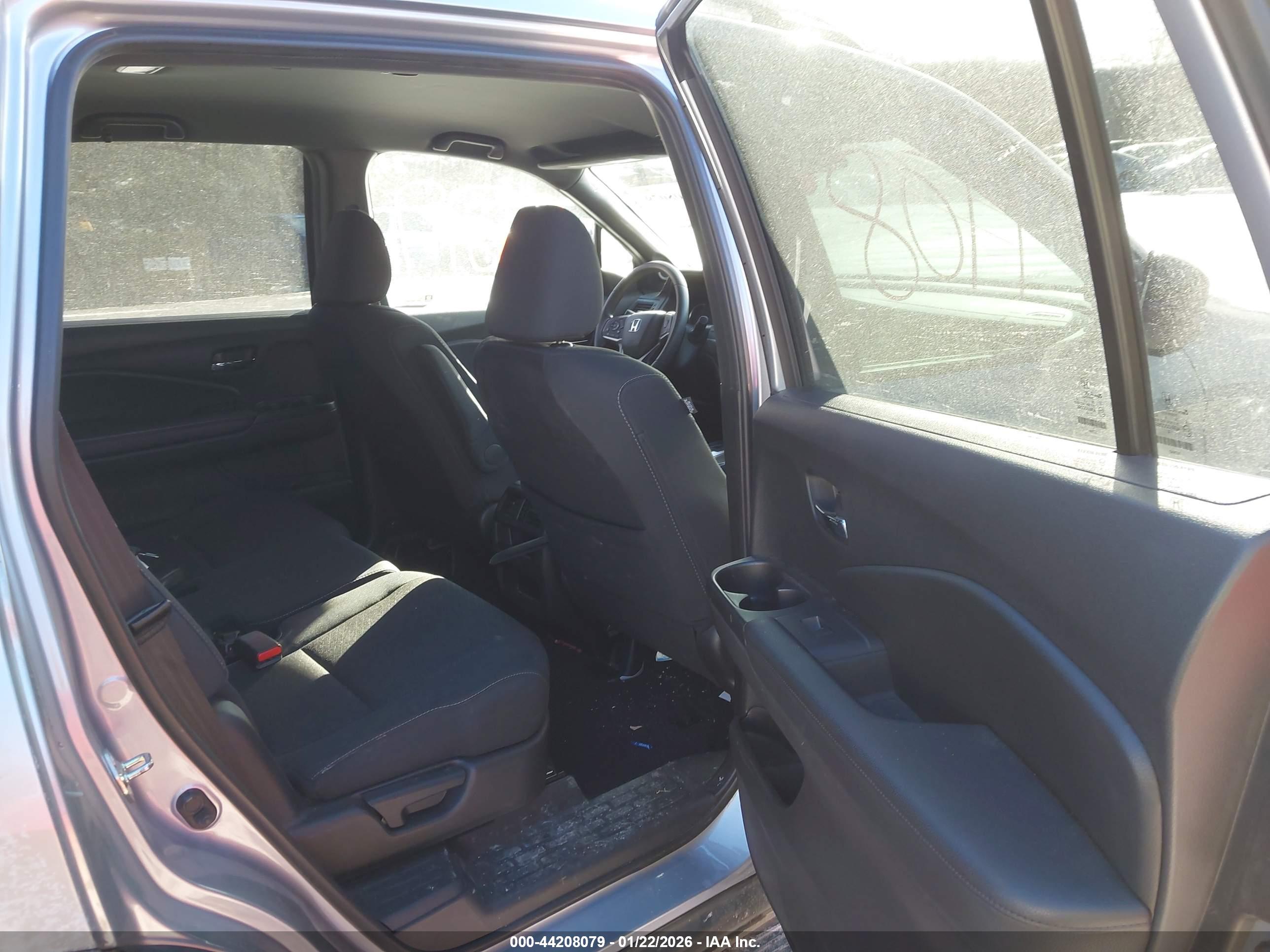 HONDA PASSPORT image 8