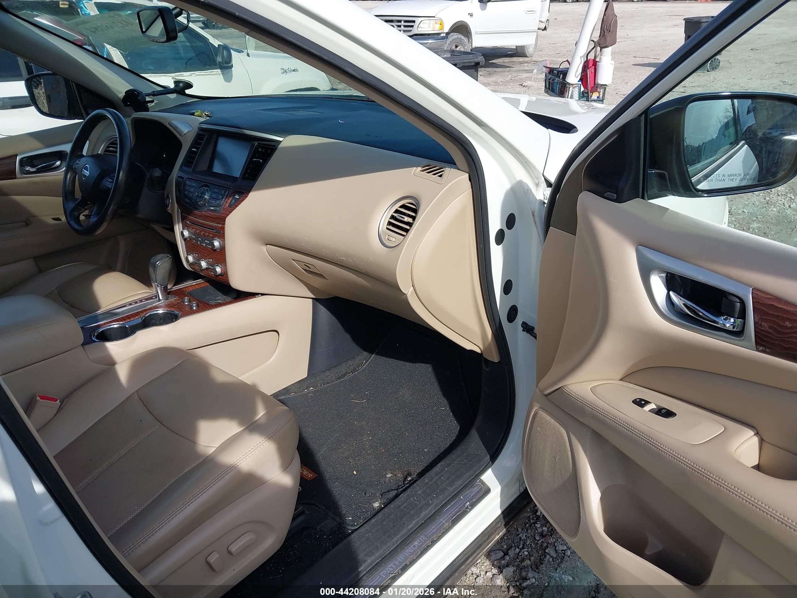 NISSAN PATHFINDER image 5
