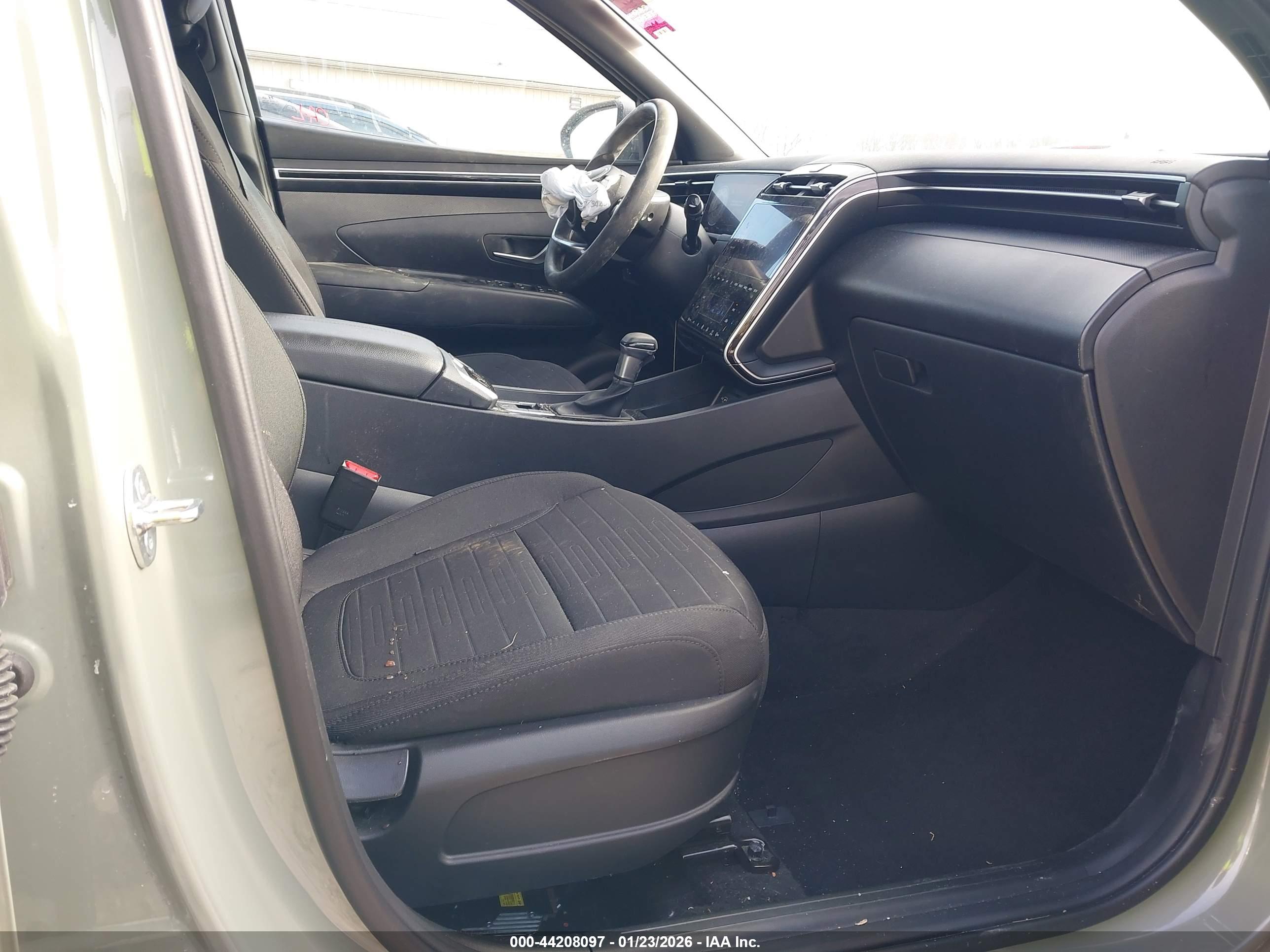 HYUNDAI SANTA image 5