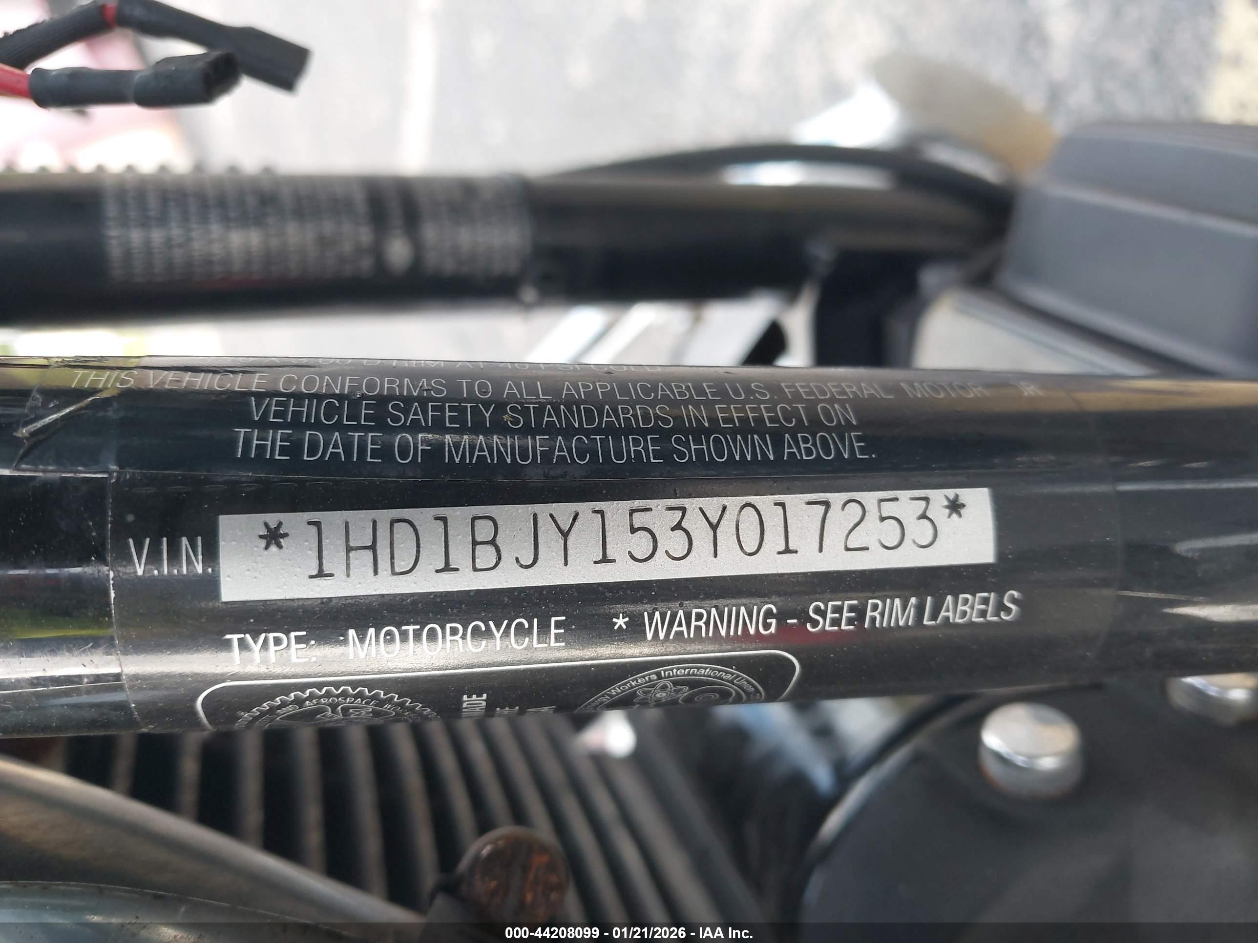 HARLEY-DAVIDSON FLSTC image 10