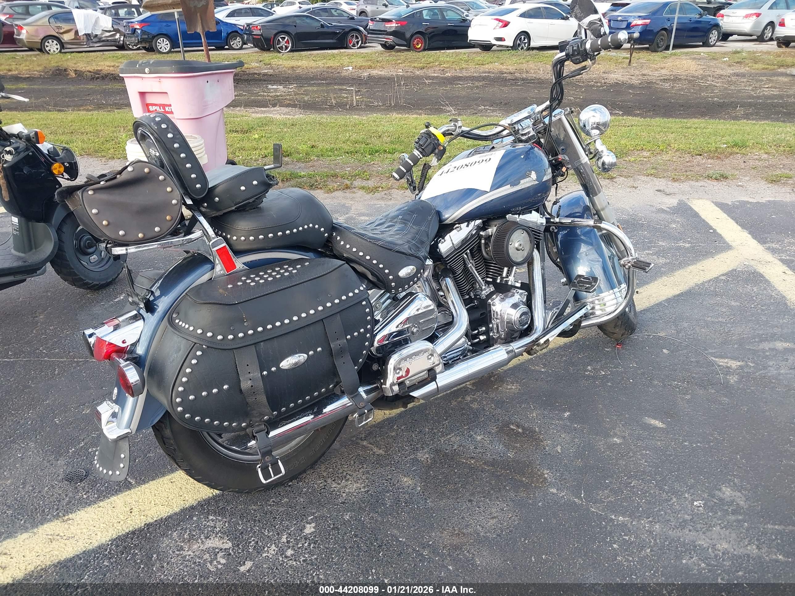 HARLEY-DAVIDSON FLSTC image 4