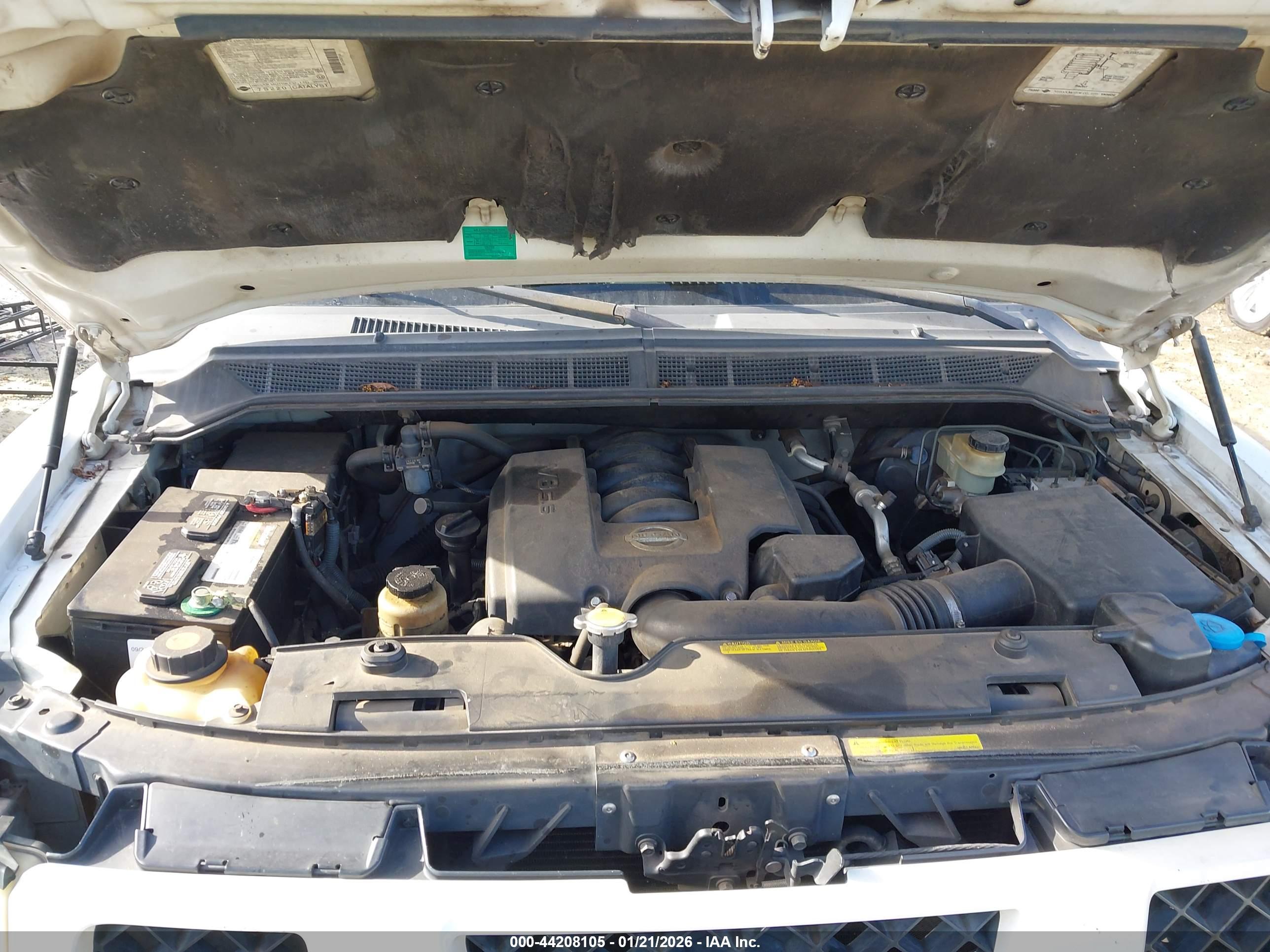 NISSAN TITAN image 10
