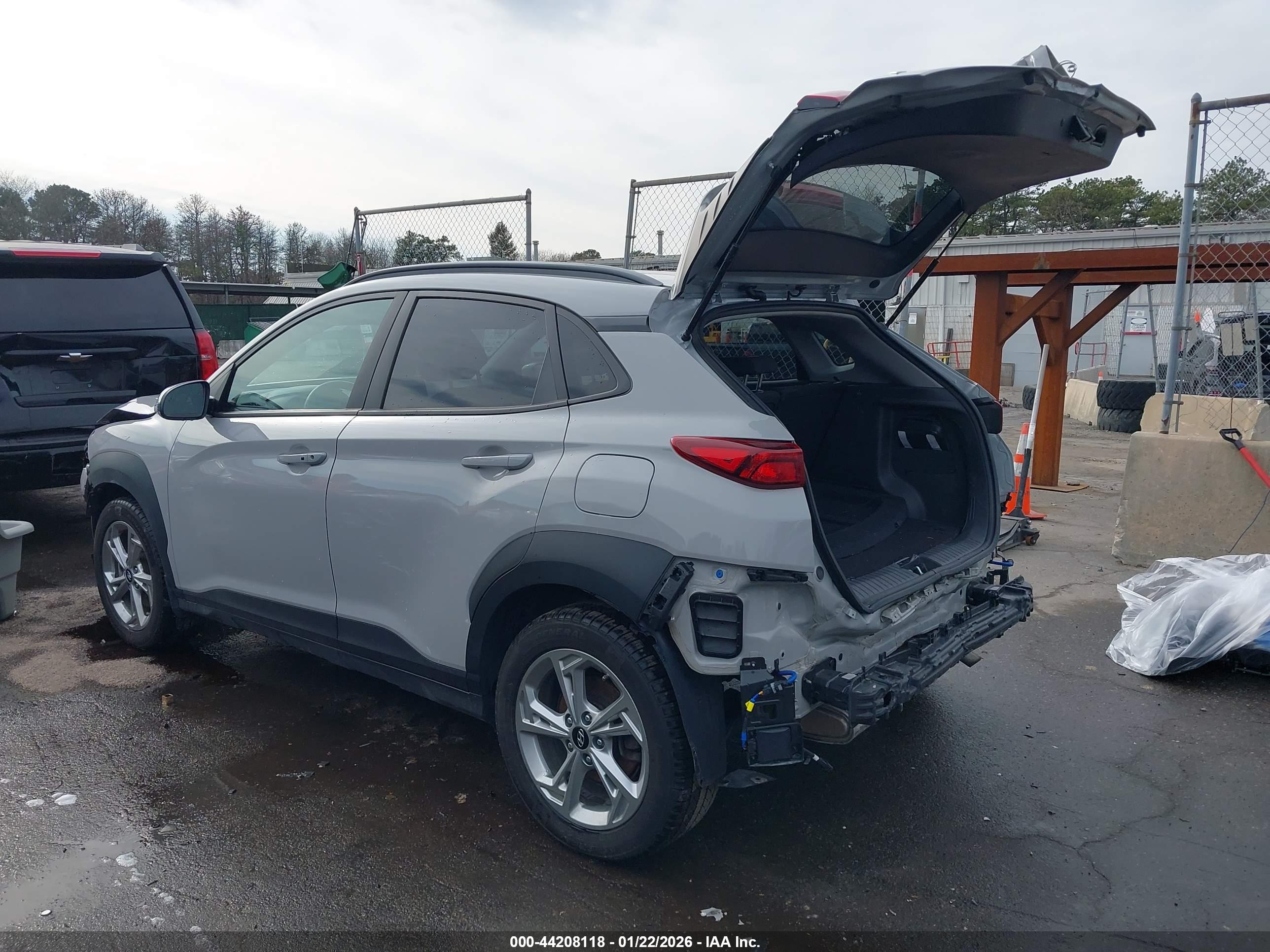 HYUNDAI KONA image 3