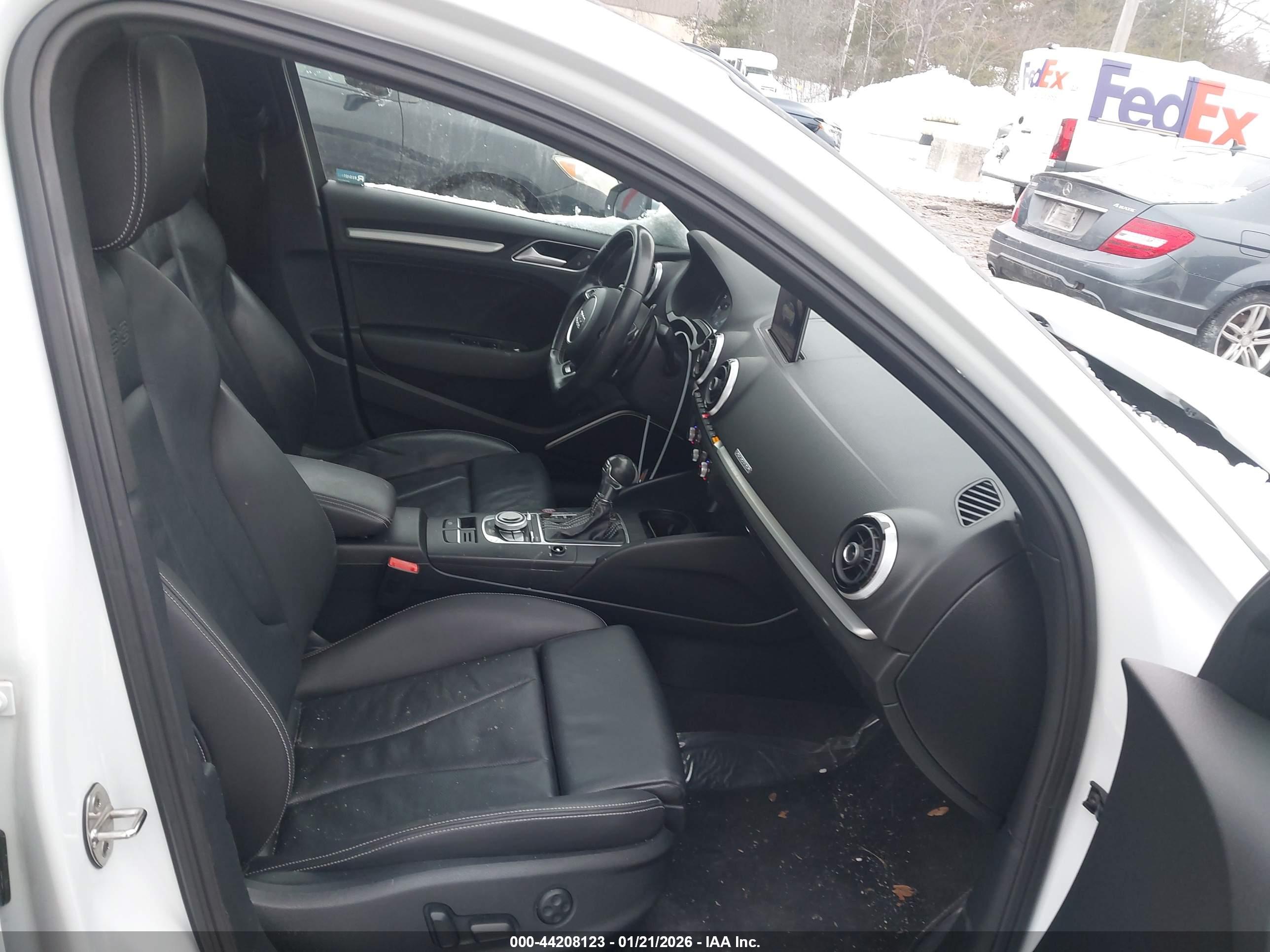 AUDI S3 image 5