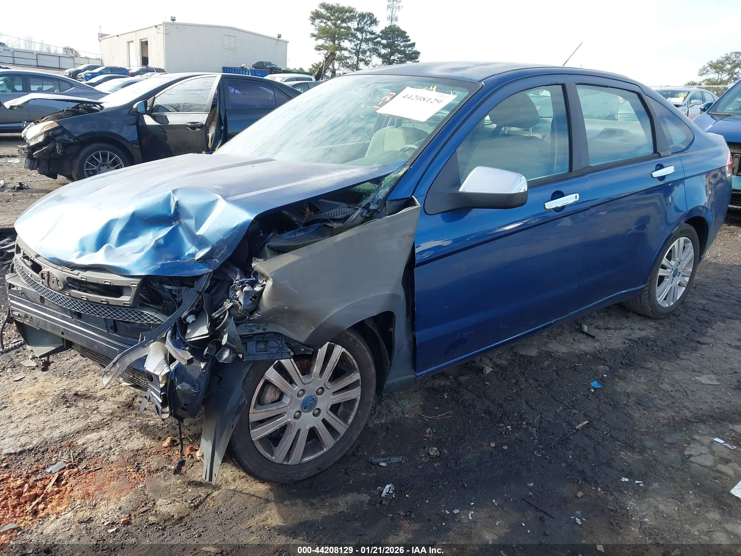 FORD FOCUS image 2