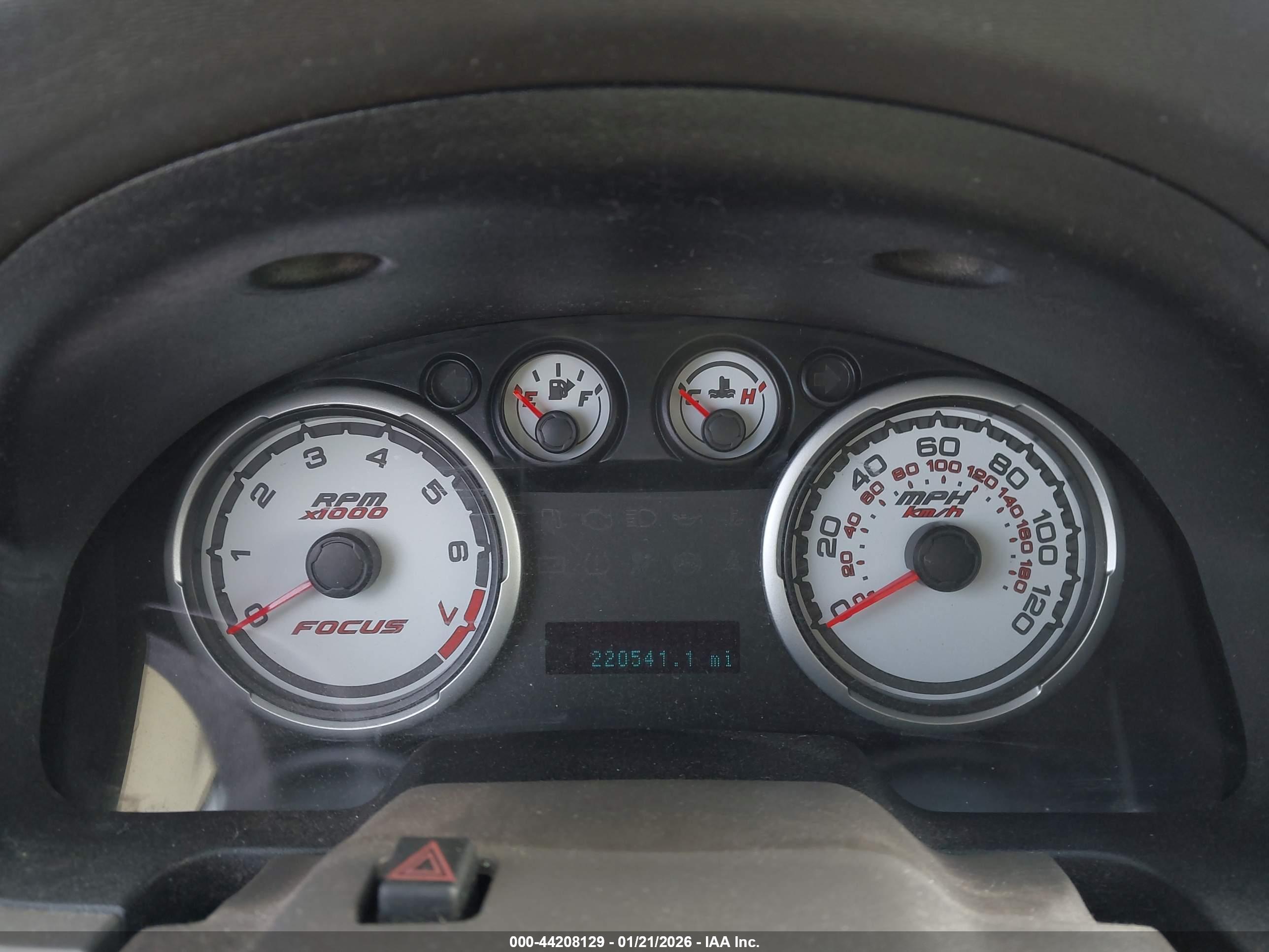 FORD FOCUS image 7