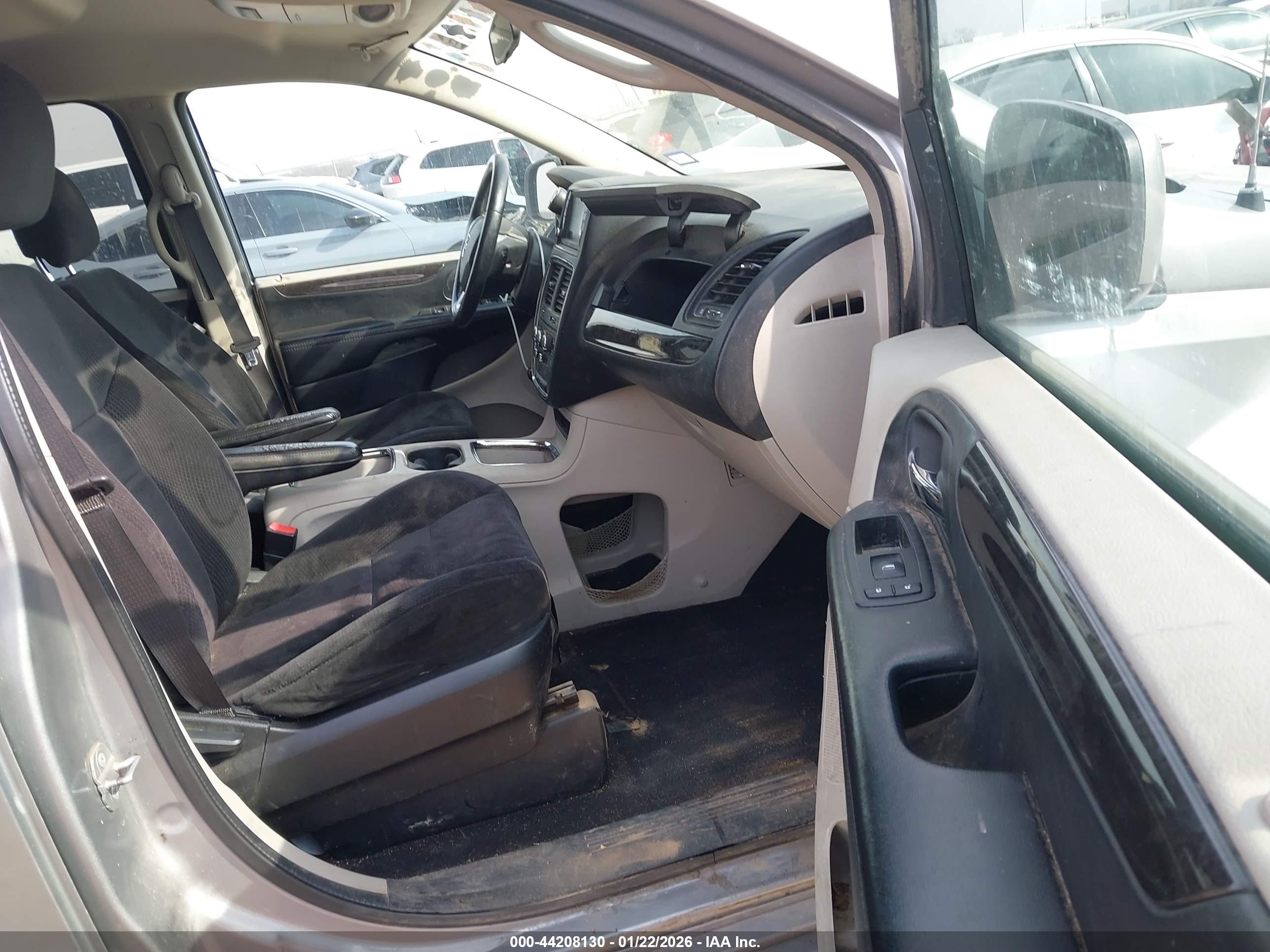 DODGE GRAND image 5