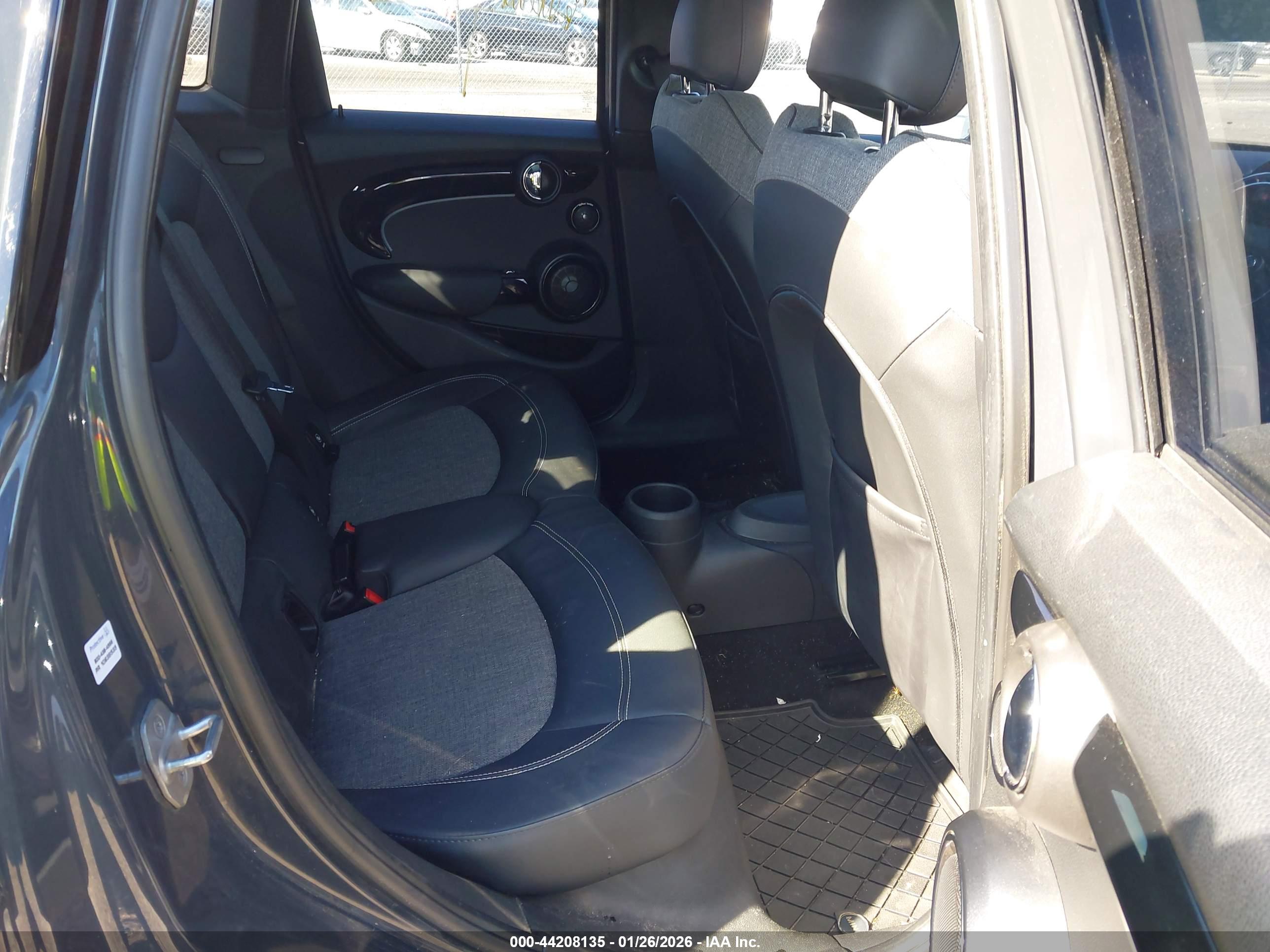 MINI HARDTOP image 8