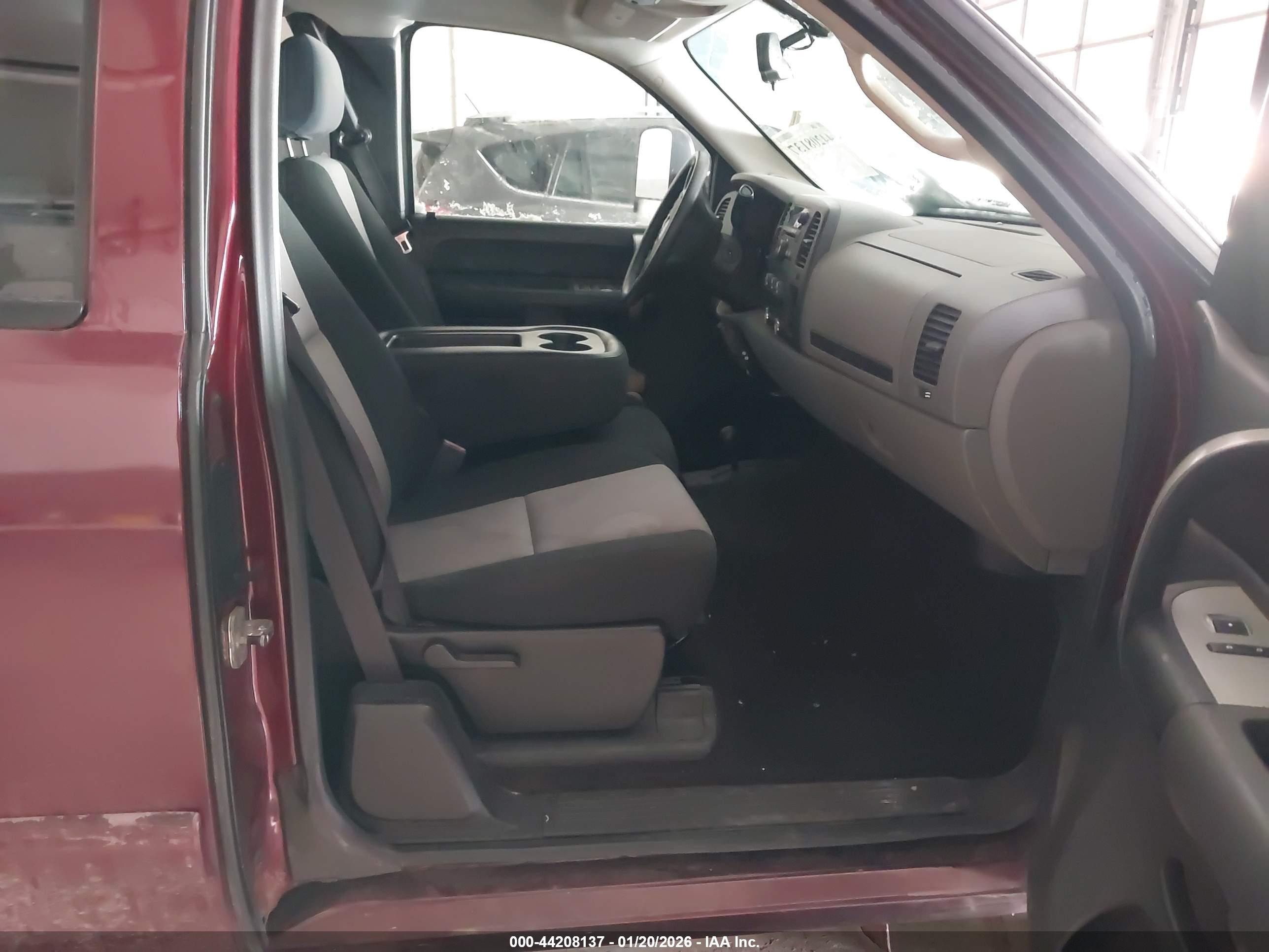GMC SIERRA image 5