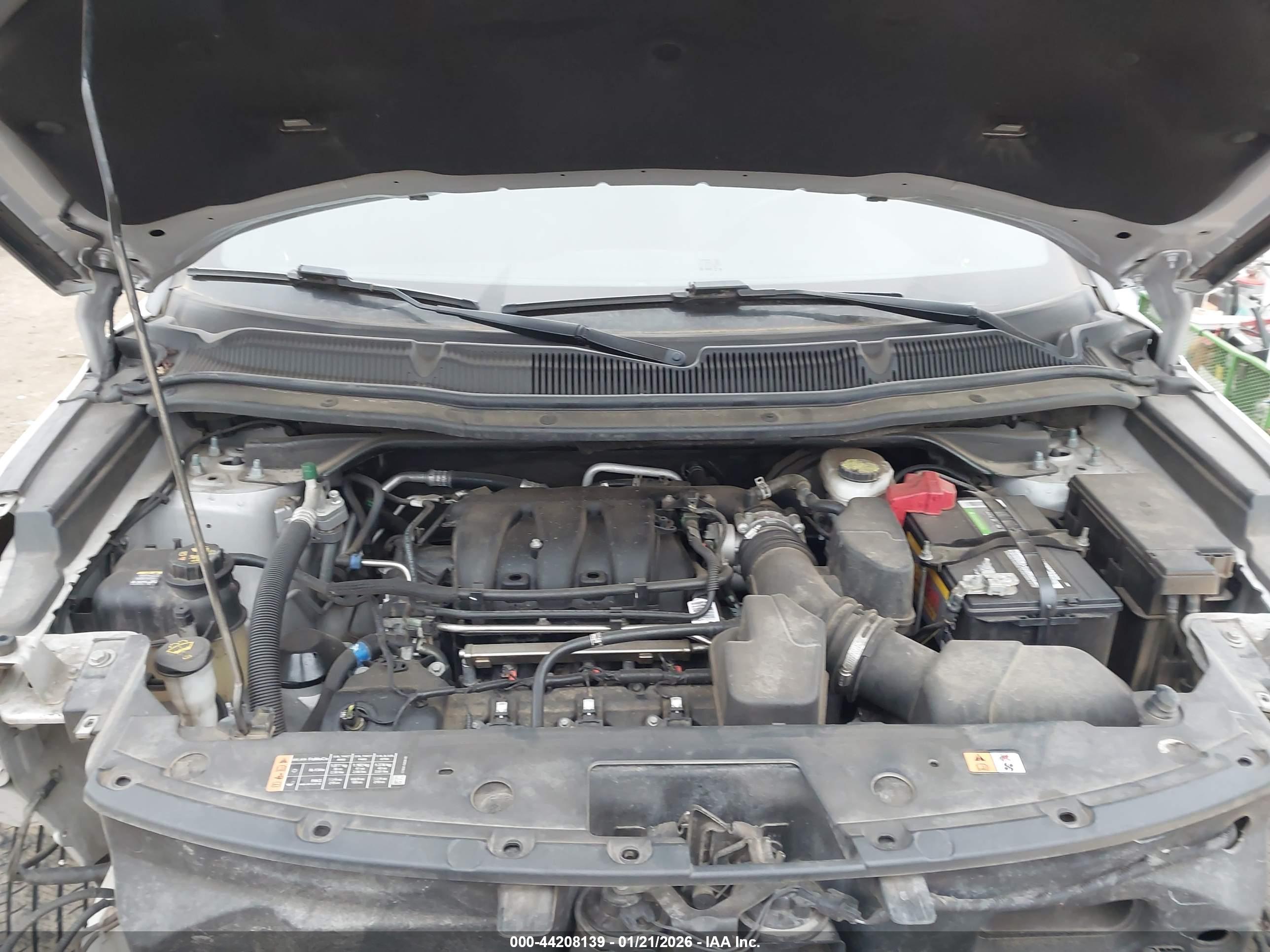 FORD EXPLORER image 10