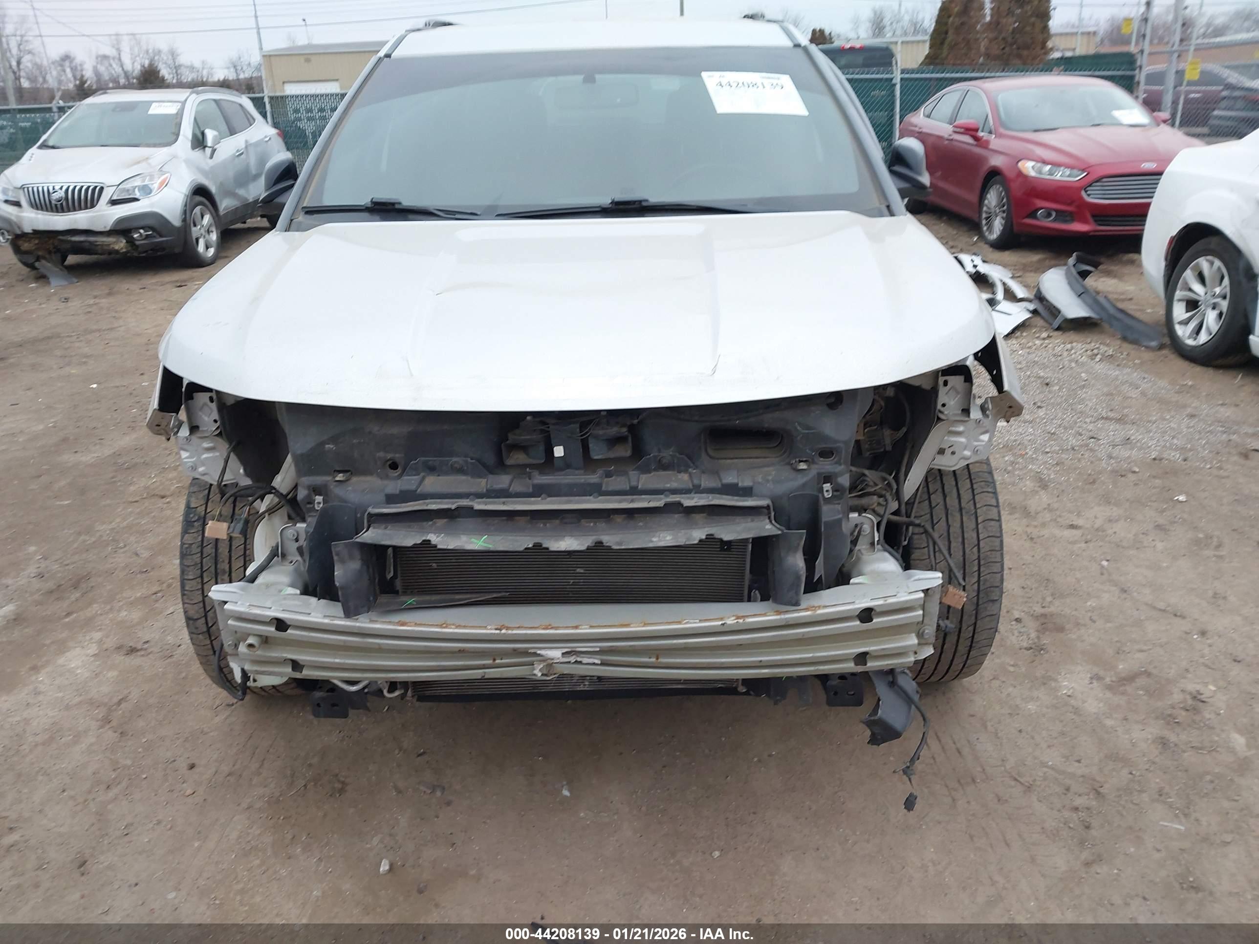 FORD EXPLORER image 6