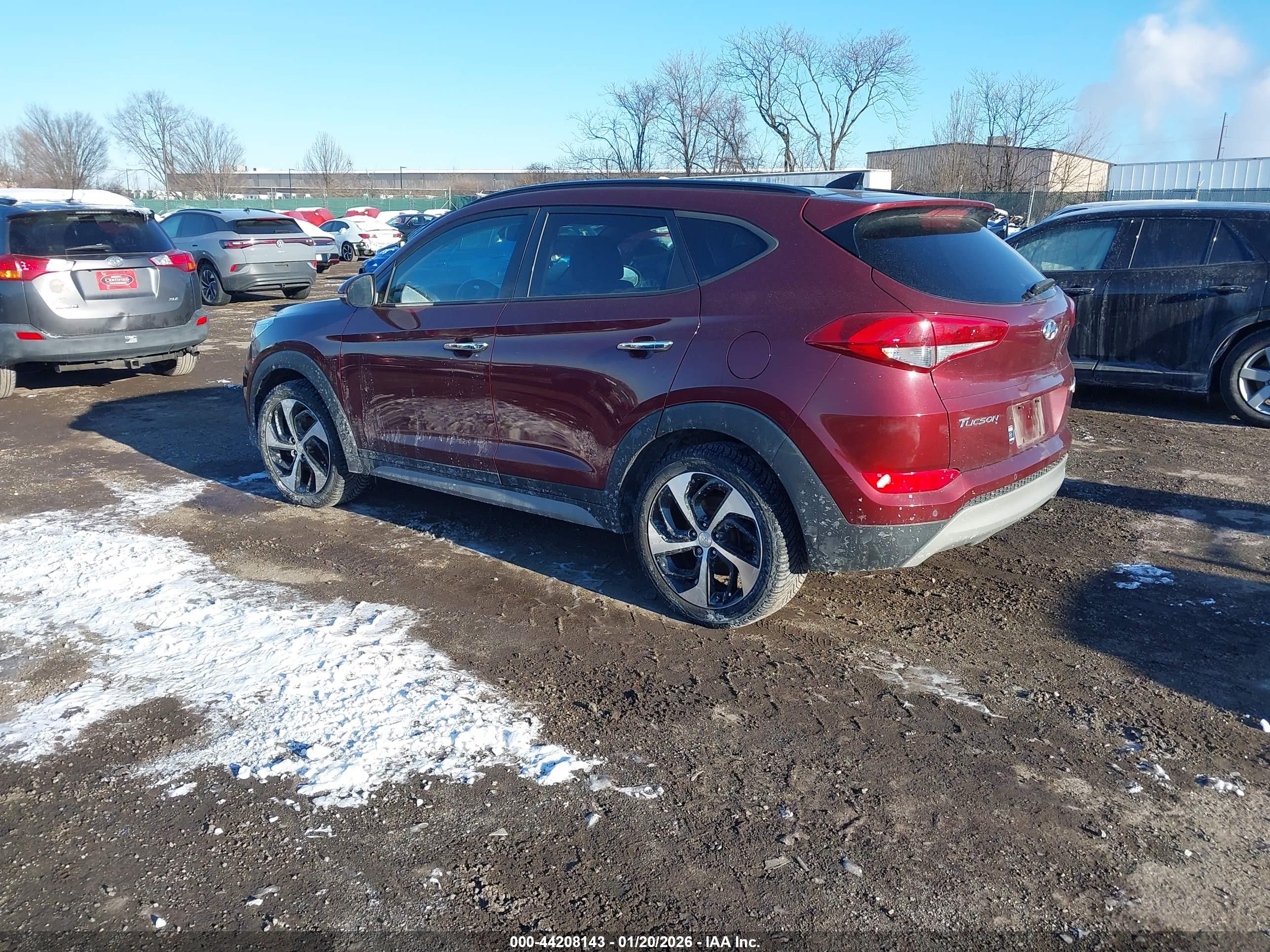 HYUNDAI TUCSON image 3