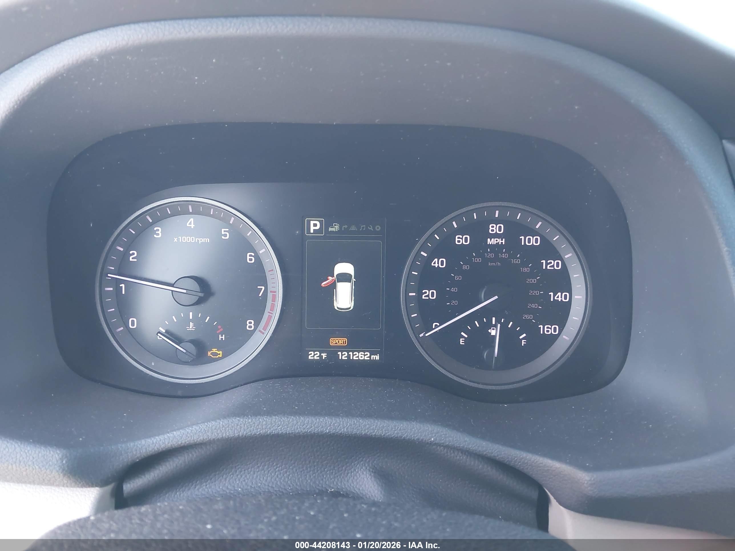HYUNDAI TUCSON image 7