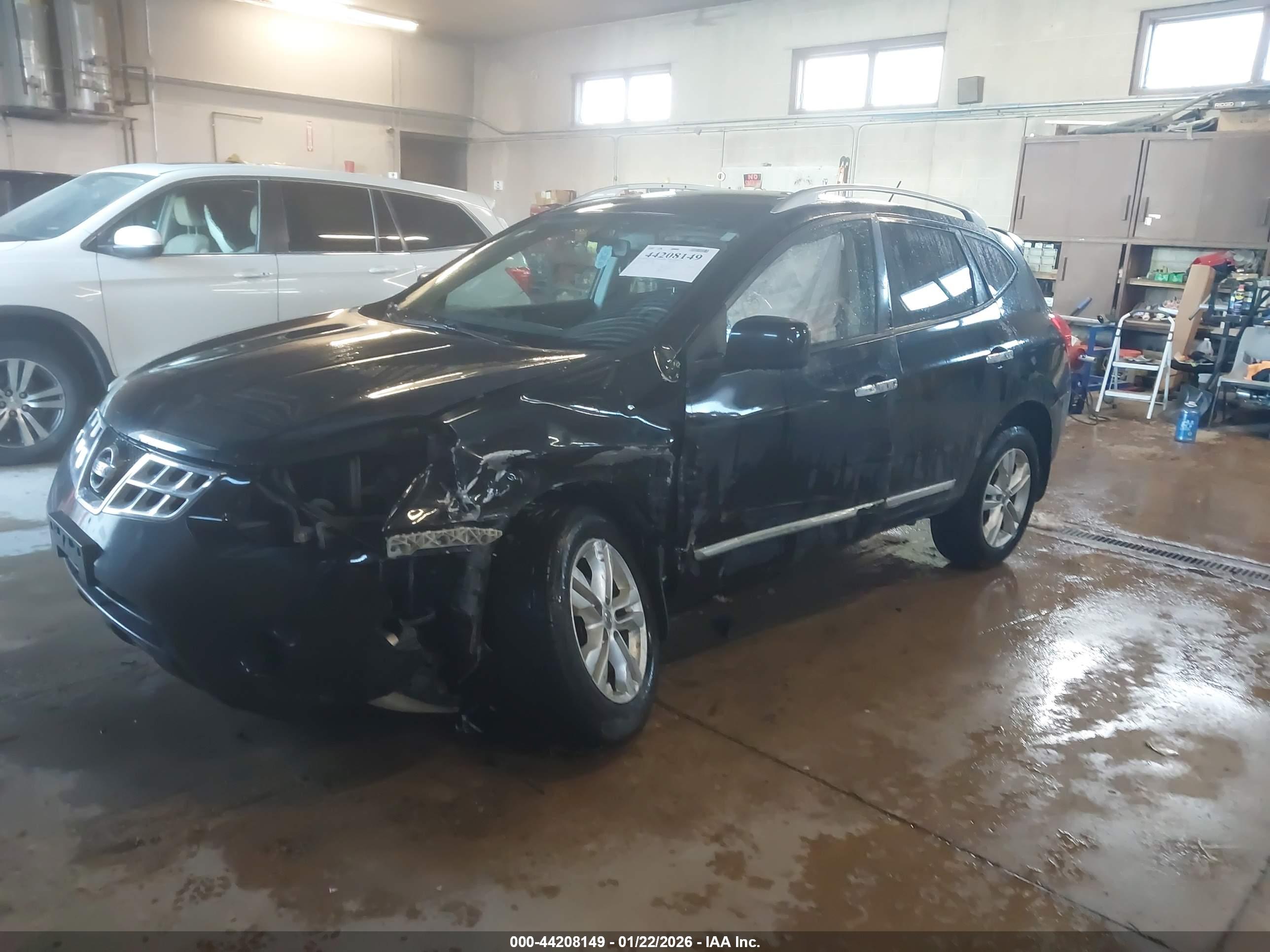 NISSAN ROGUE image 2