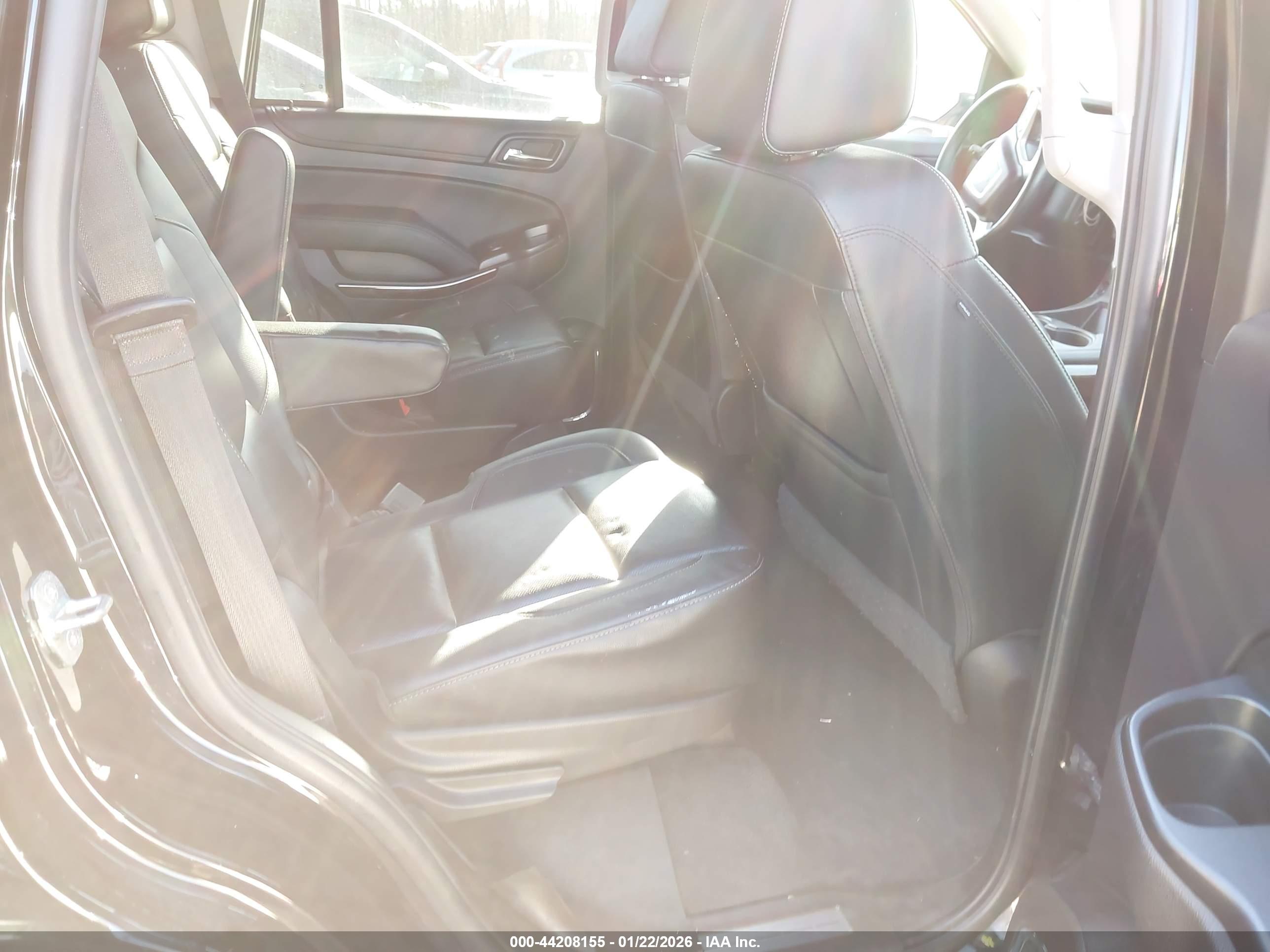 GMC YUKON image 8