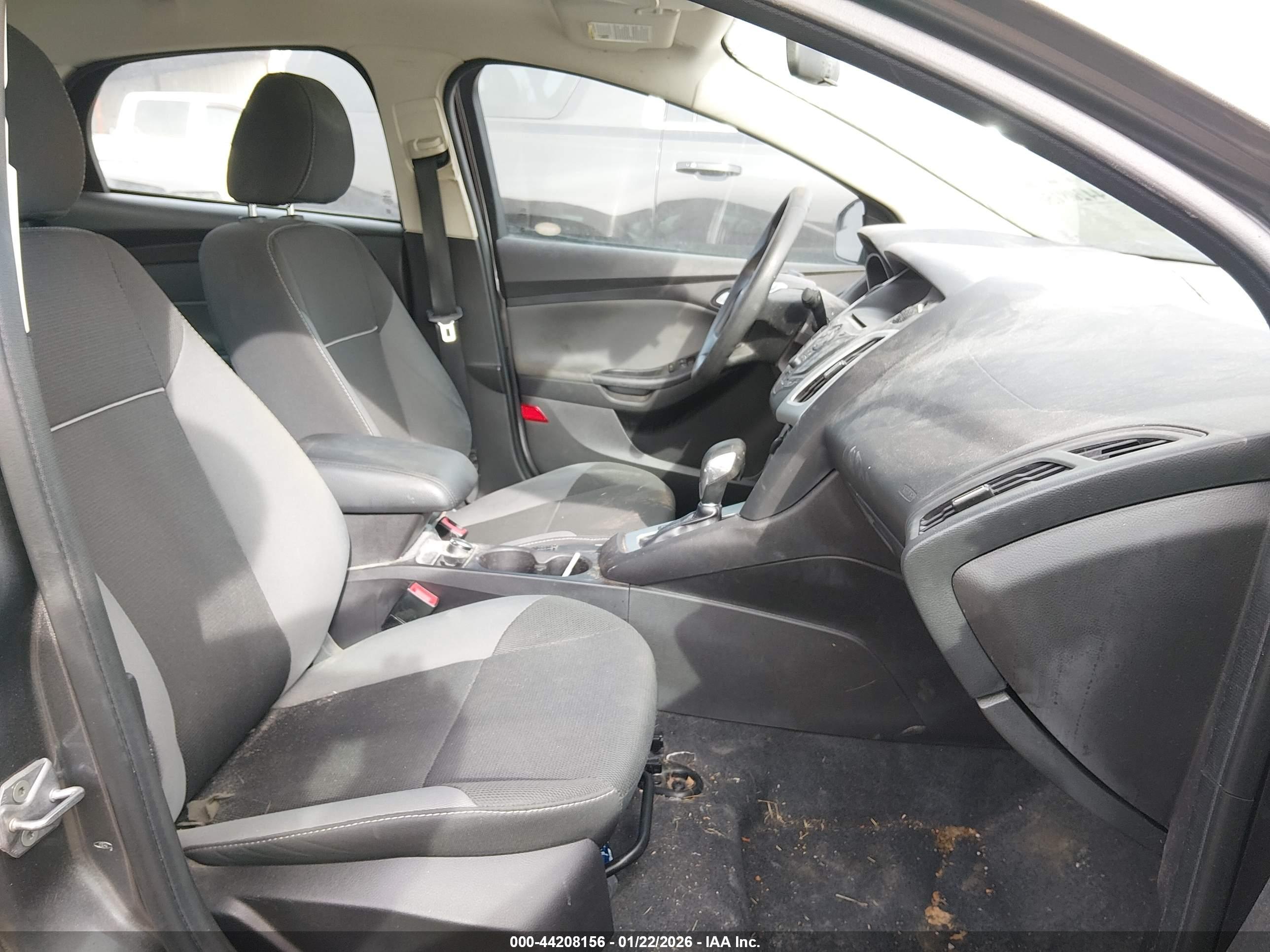 FORD FOCUS image 5