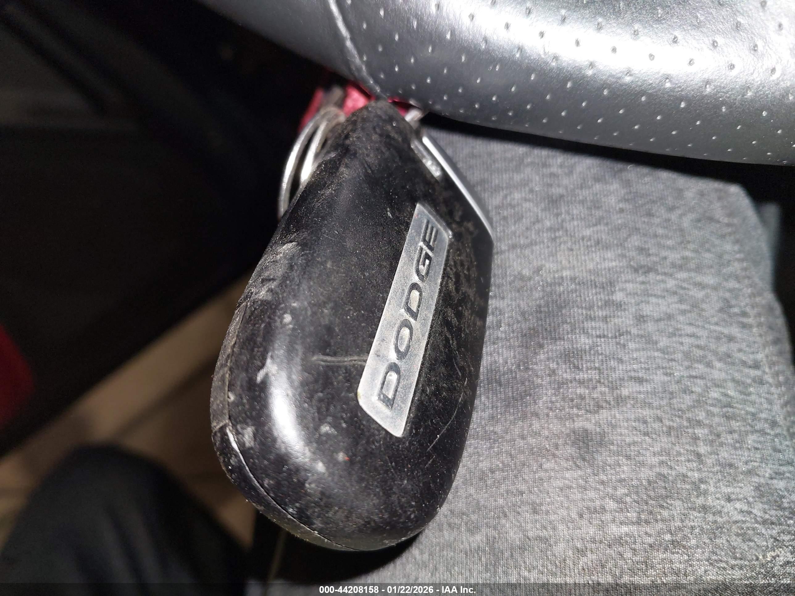 DODGE CHALLENGER image 11