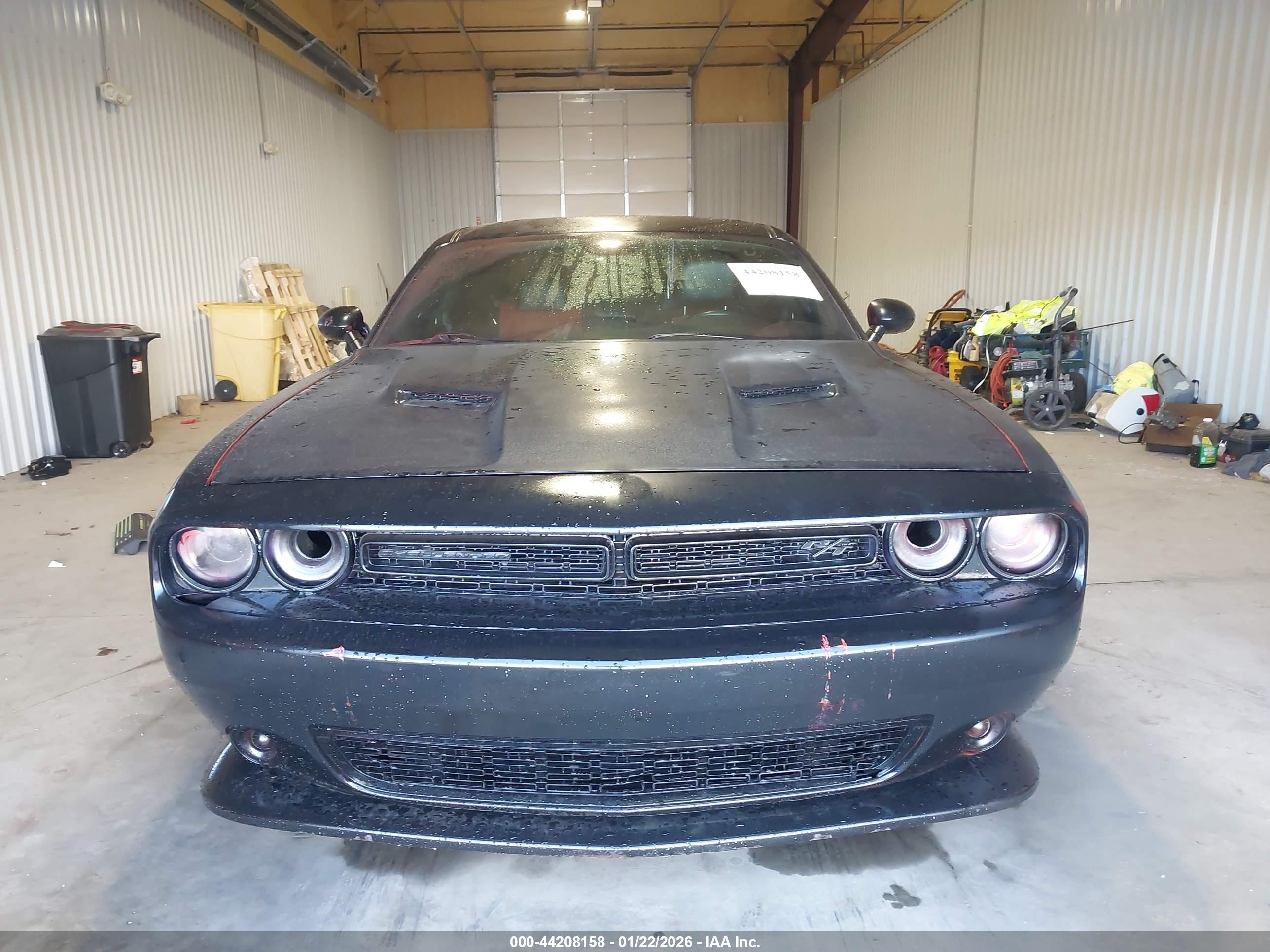 DODGE CHALLENGER image 6
