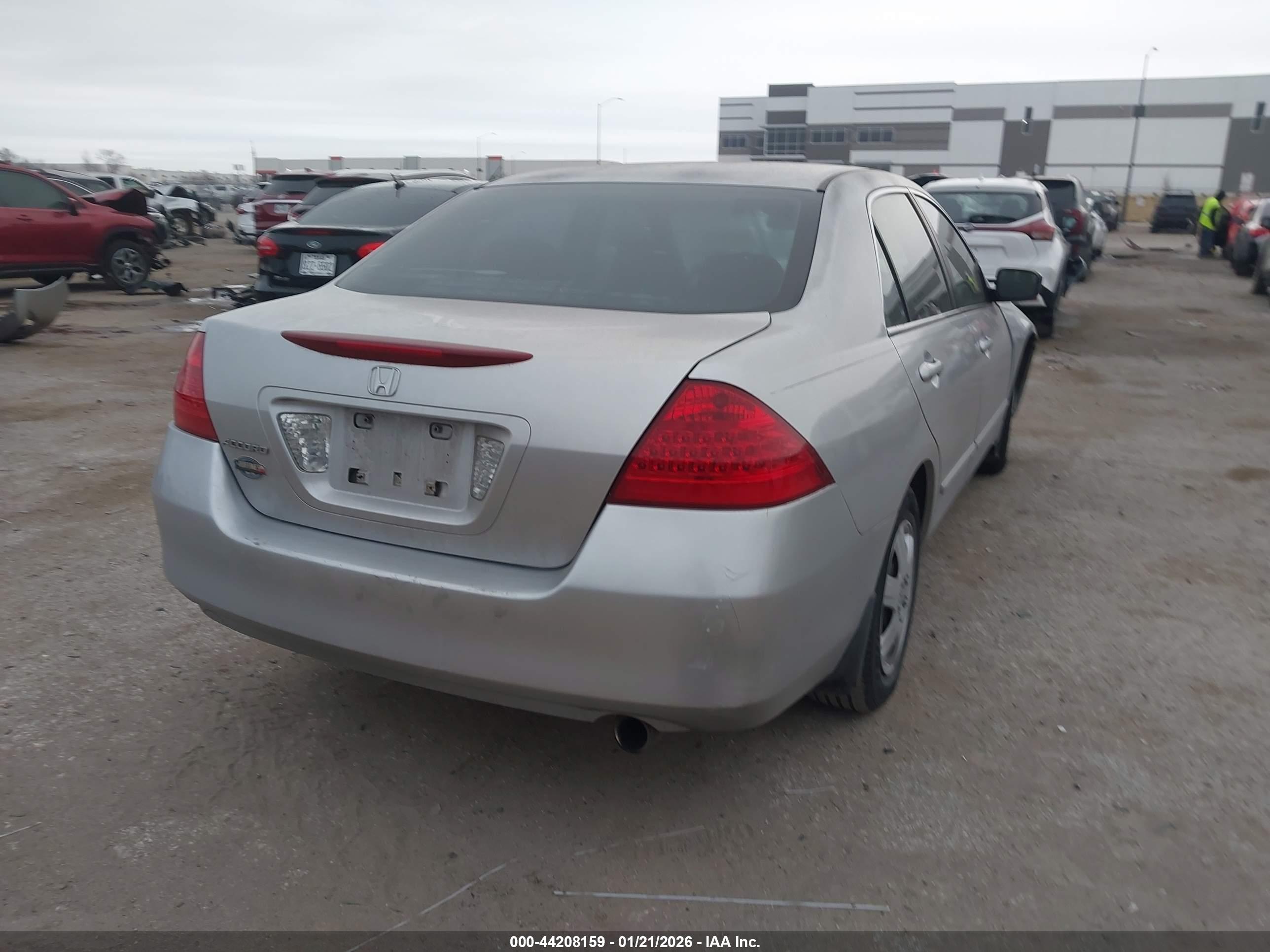 HONDA ACCORD image 4