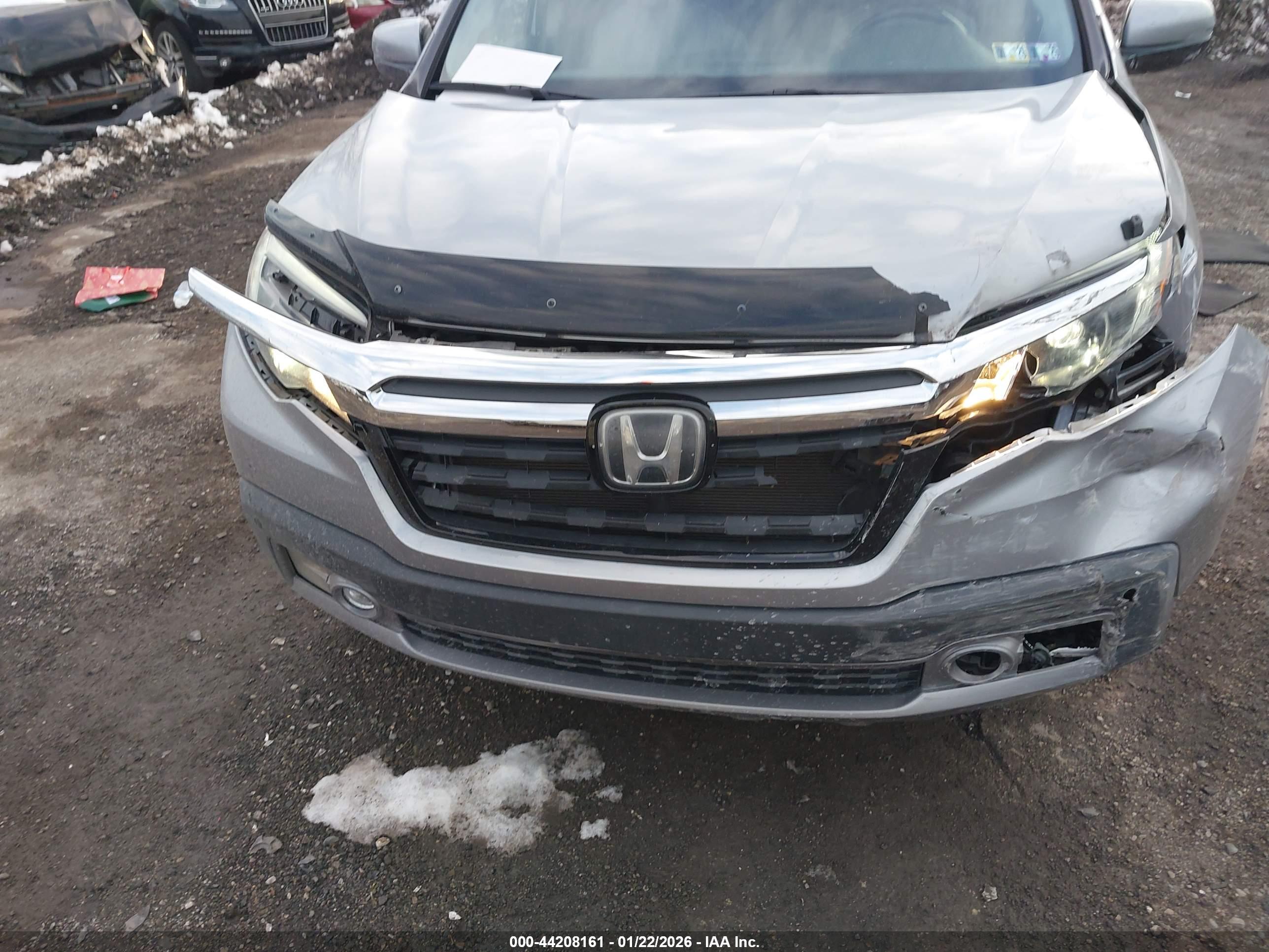 HONDA RIDGELINE image 6