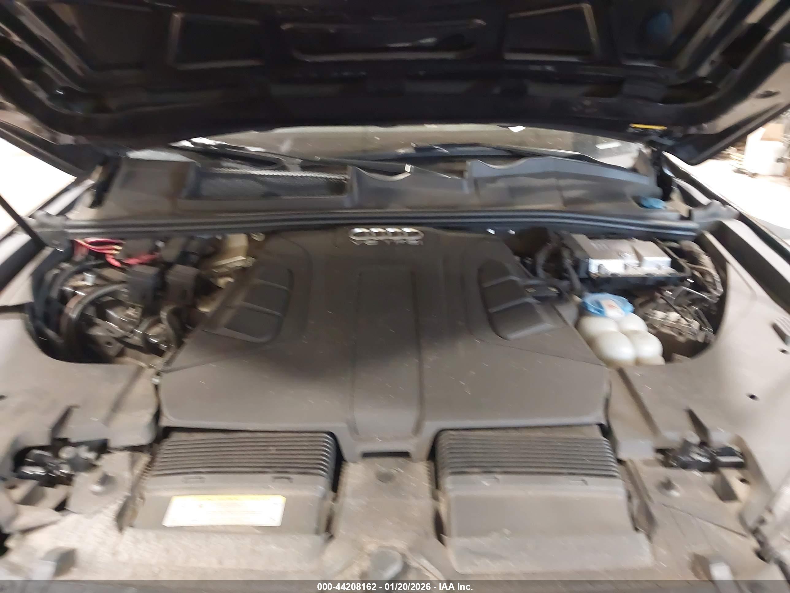 AUDI Q7 image 10