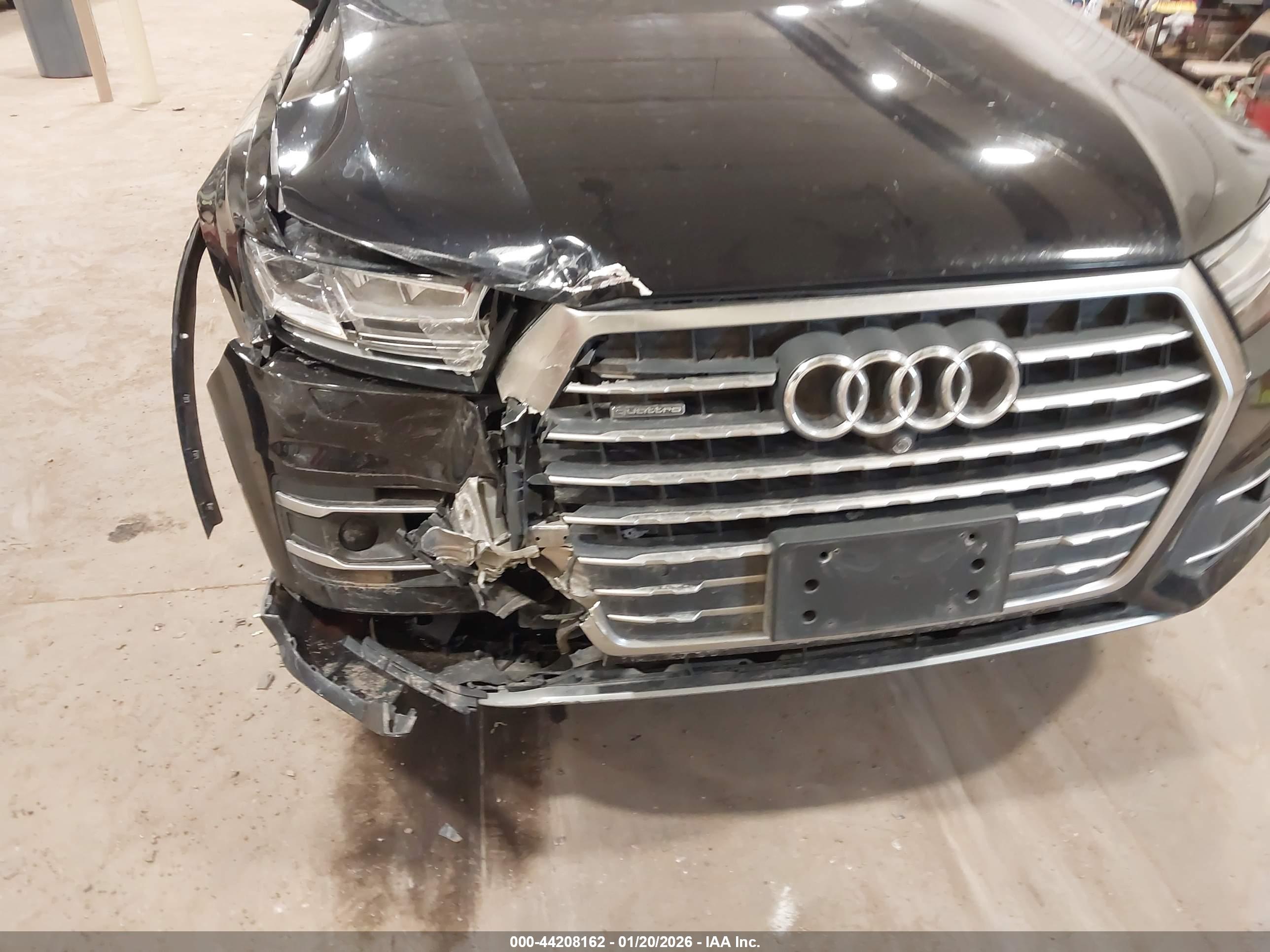 AUDI Q7 image 6