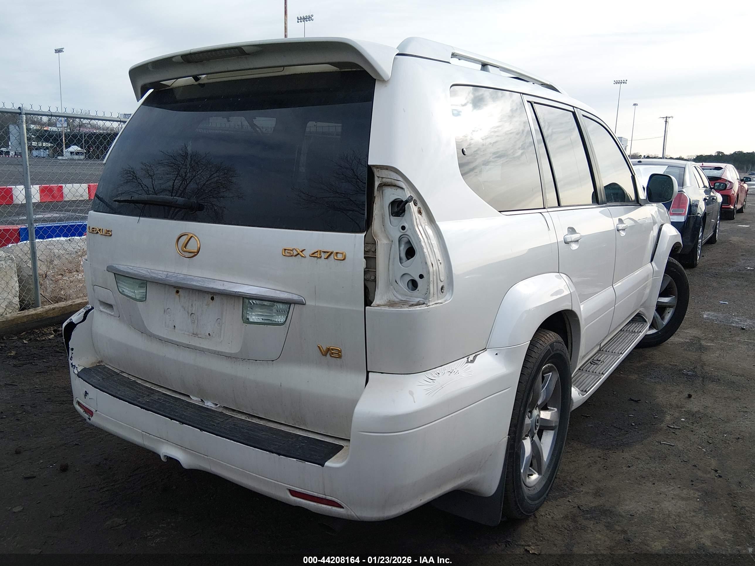 LEXUS GX image 4