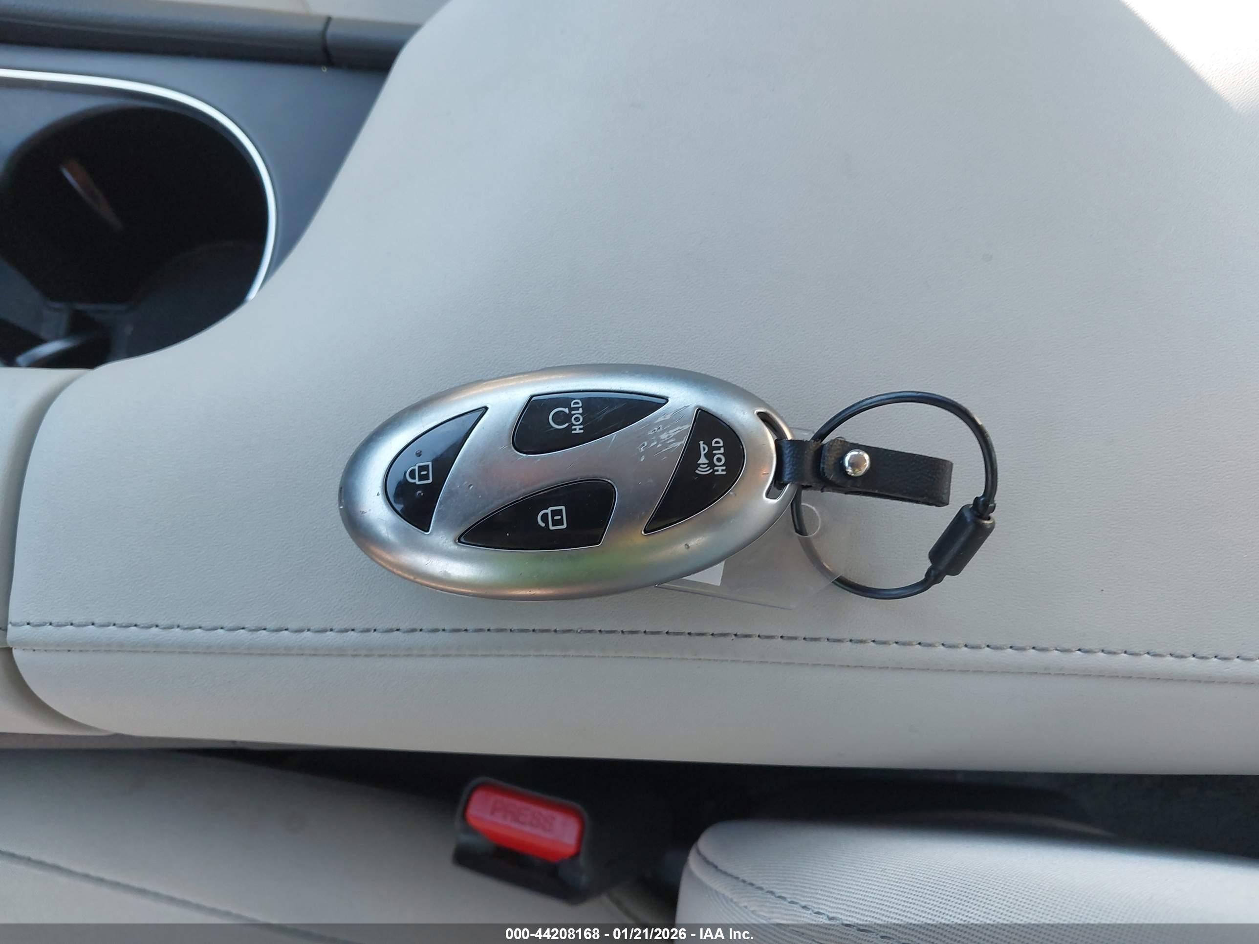 HYUNDAI SONATA image 11
