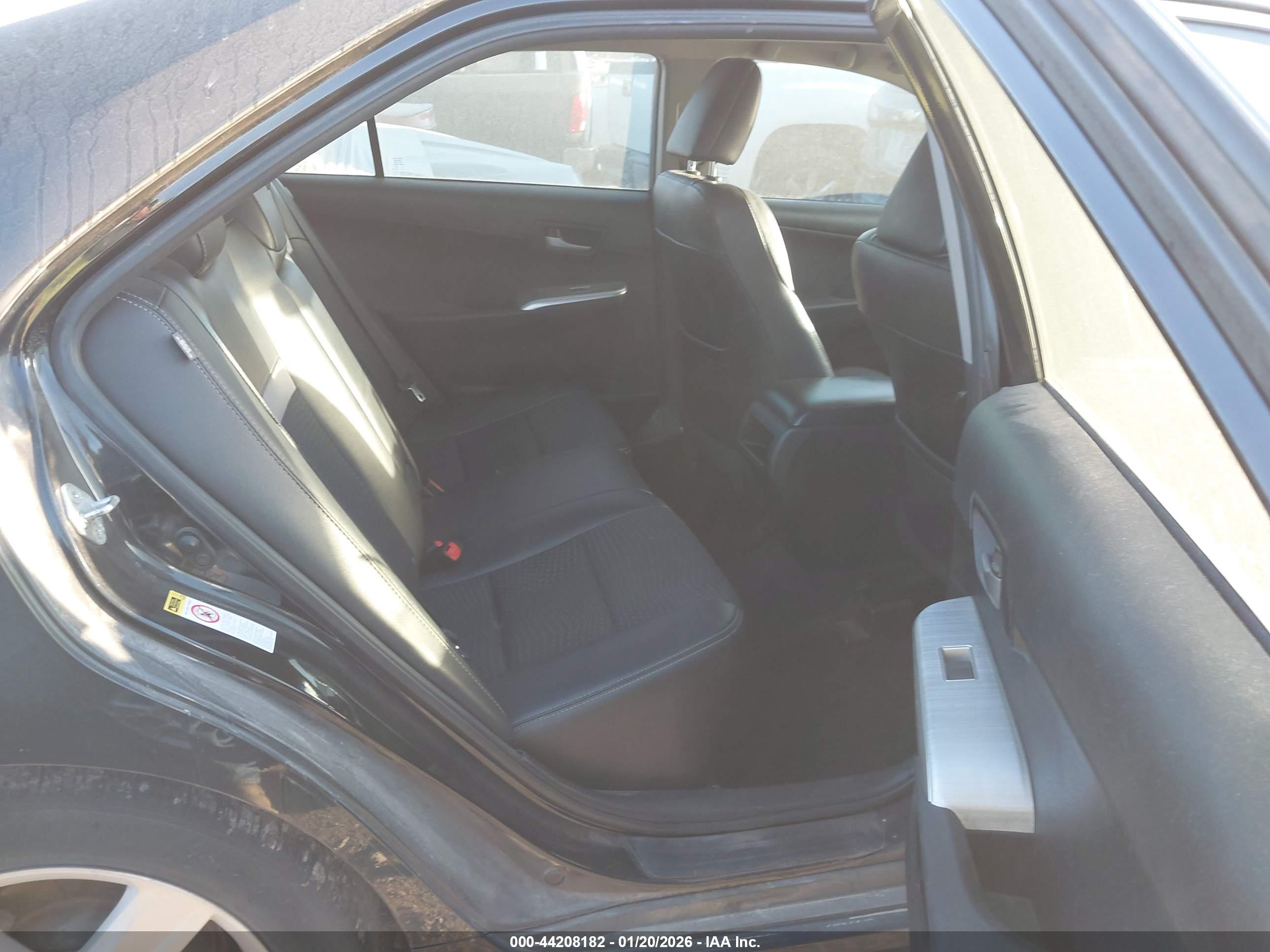 TOYOTA CAMRY image 8