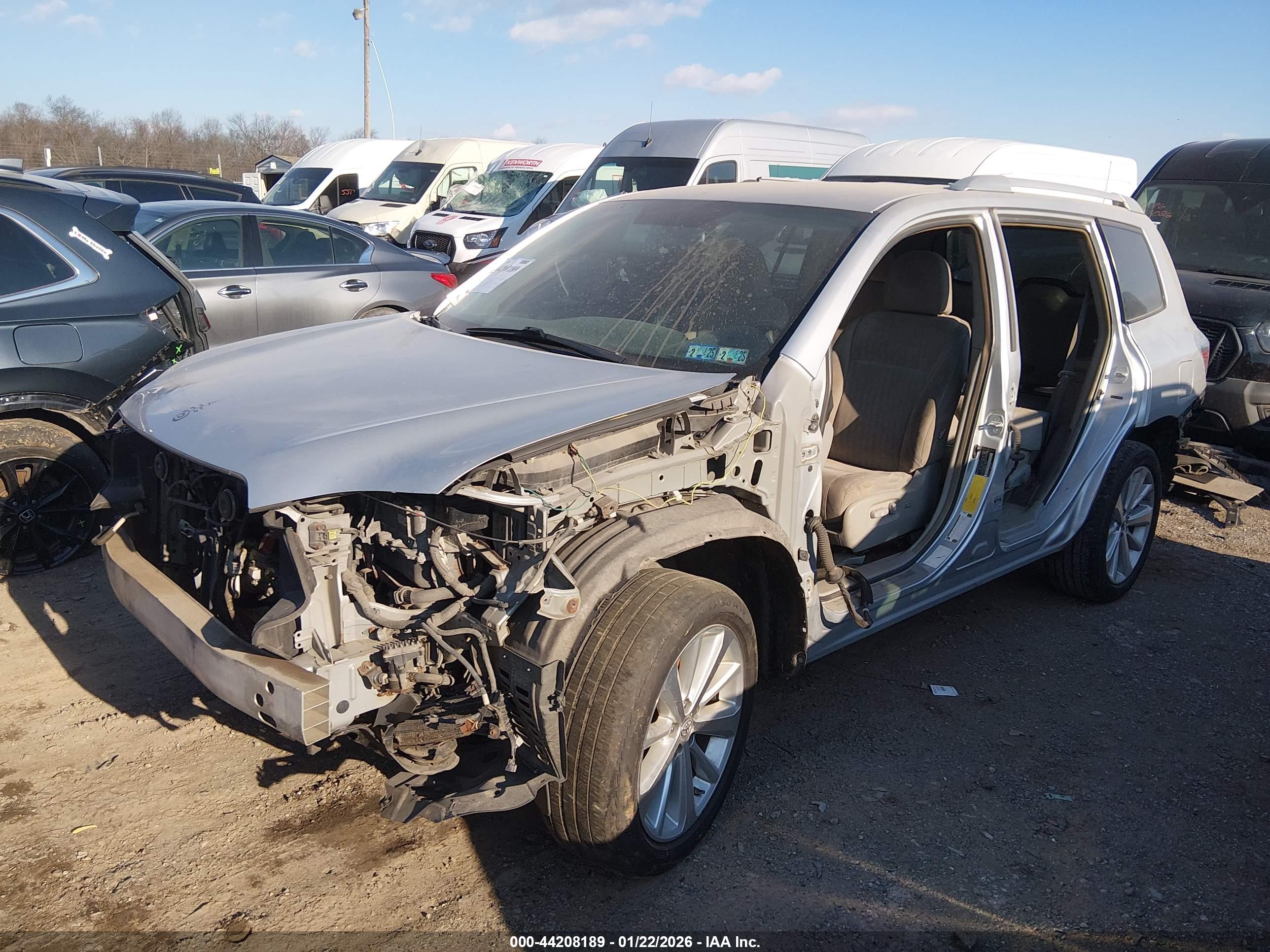 TOYOTA HIGHLANDER image 2