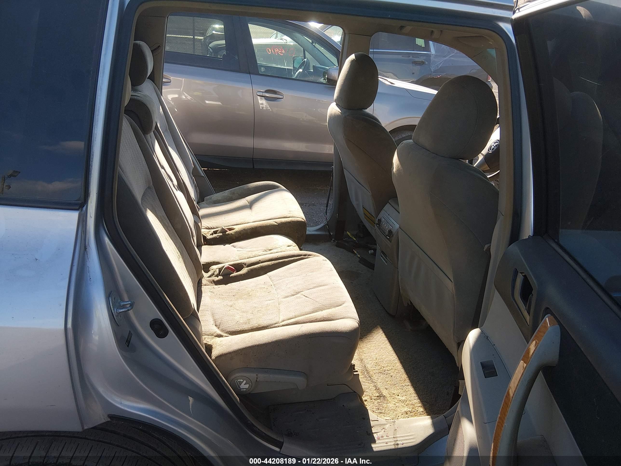 TOYOTA HIGHLANDER image 8