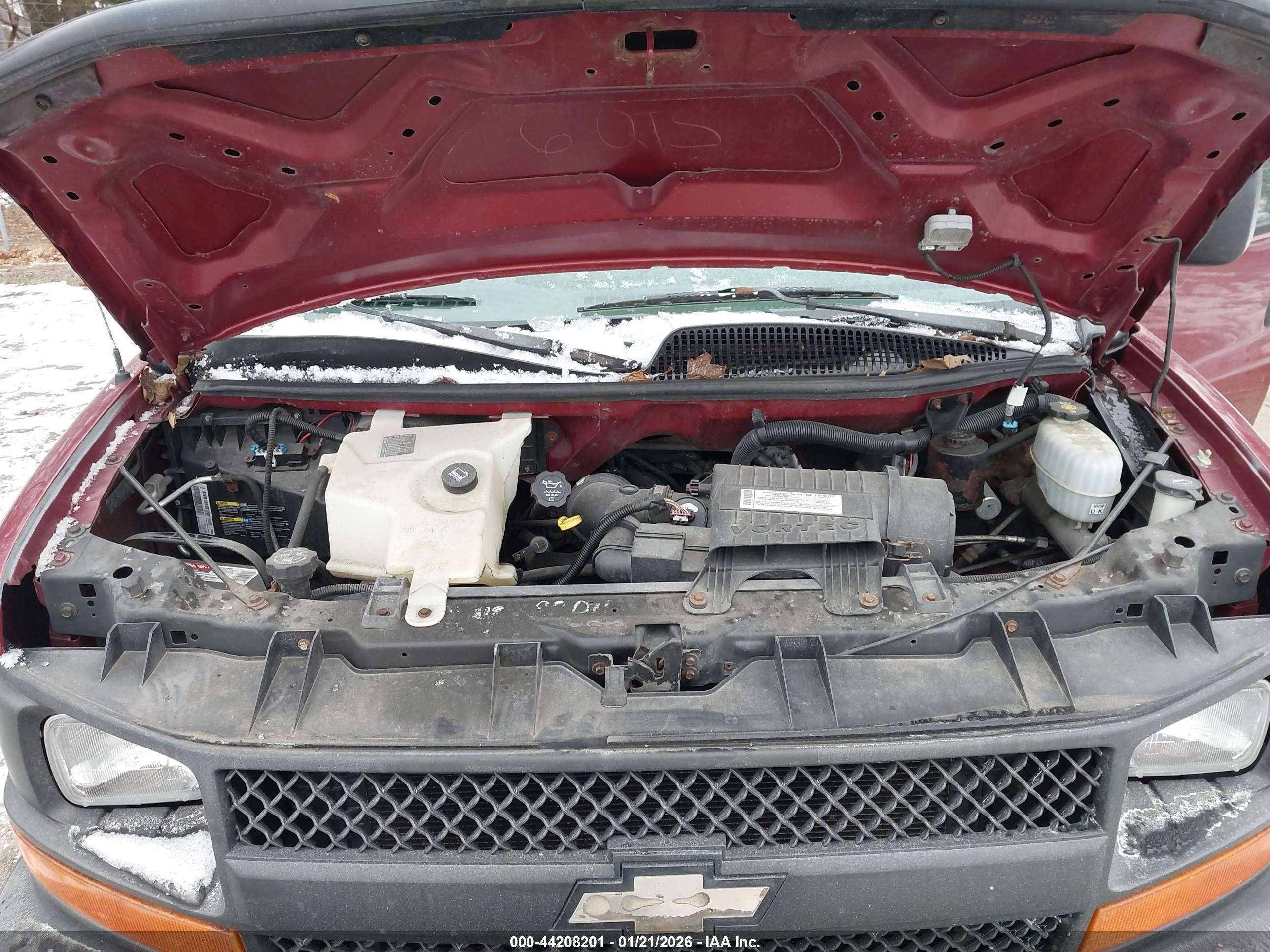 CHEVROLET EXPRESS image 10