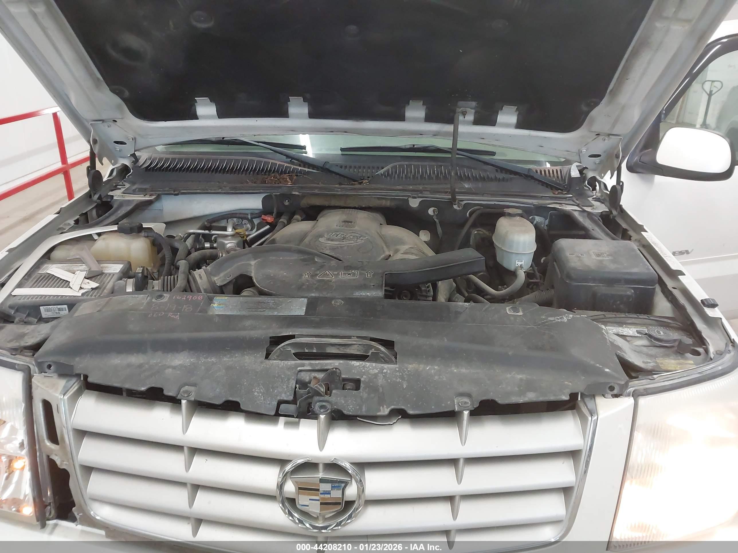 CADILLAC ESCALADE image 10