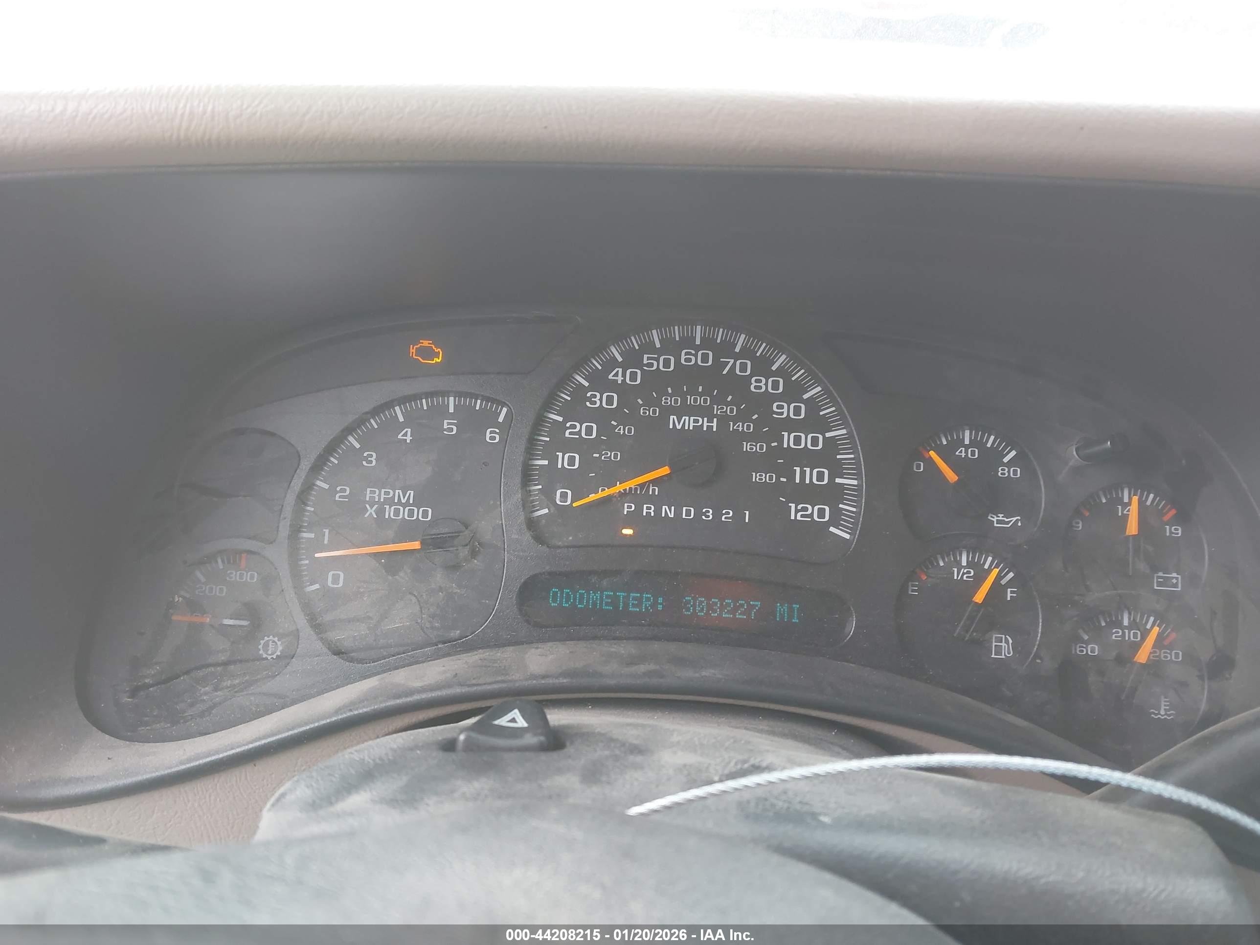 CHEVROLET SILVERADO image 7