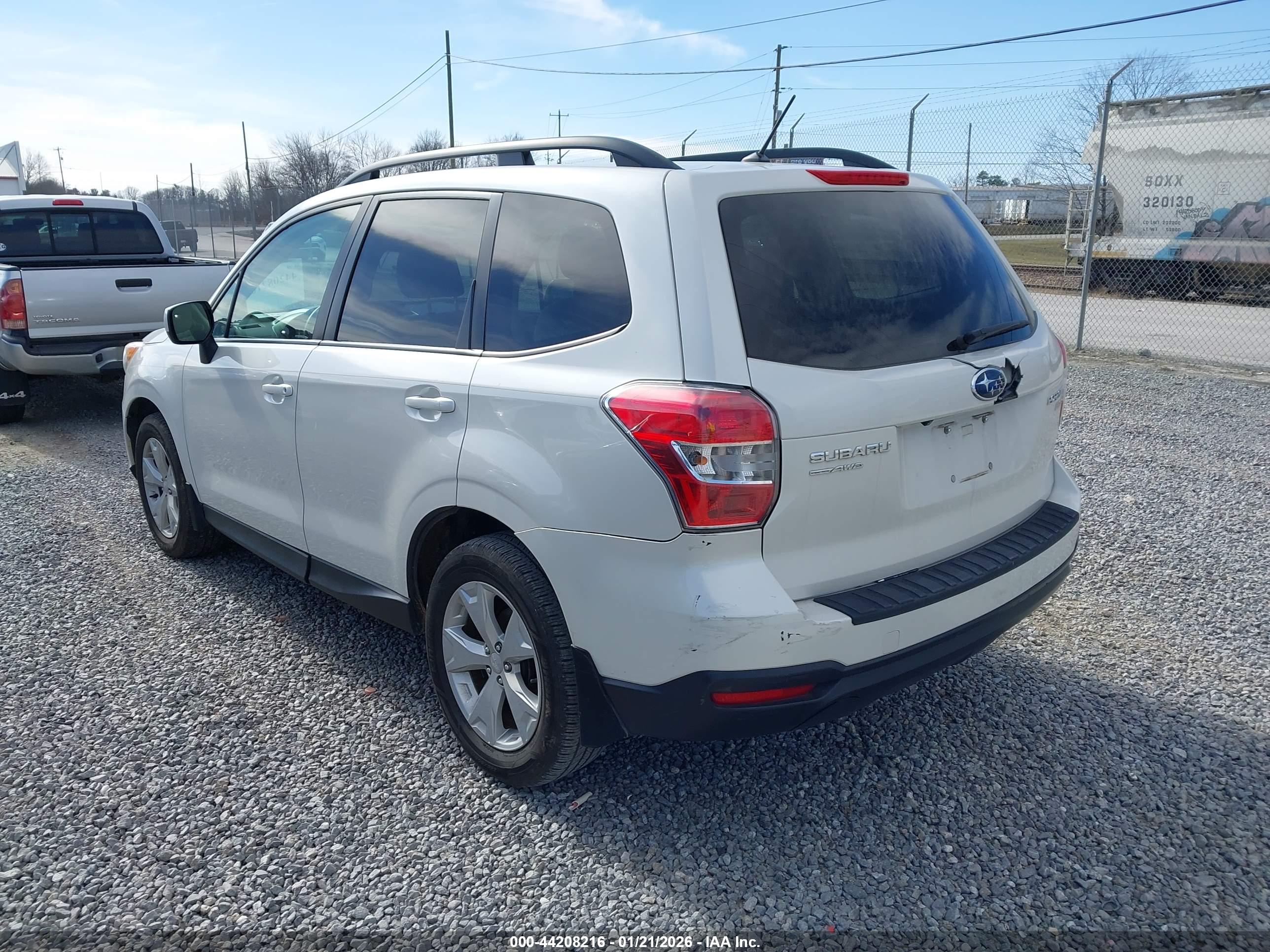 SUBARU FORESTER image 3