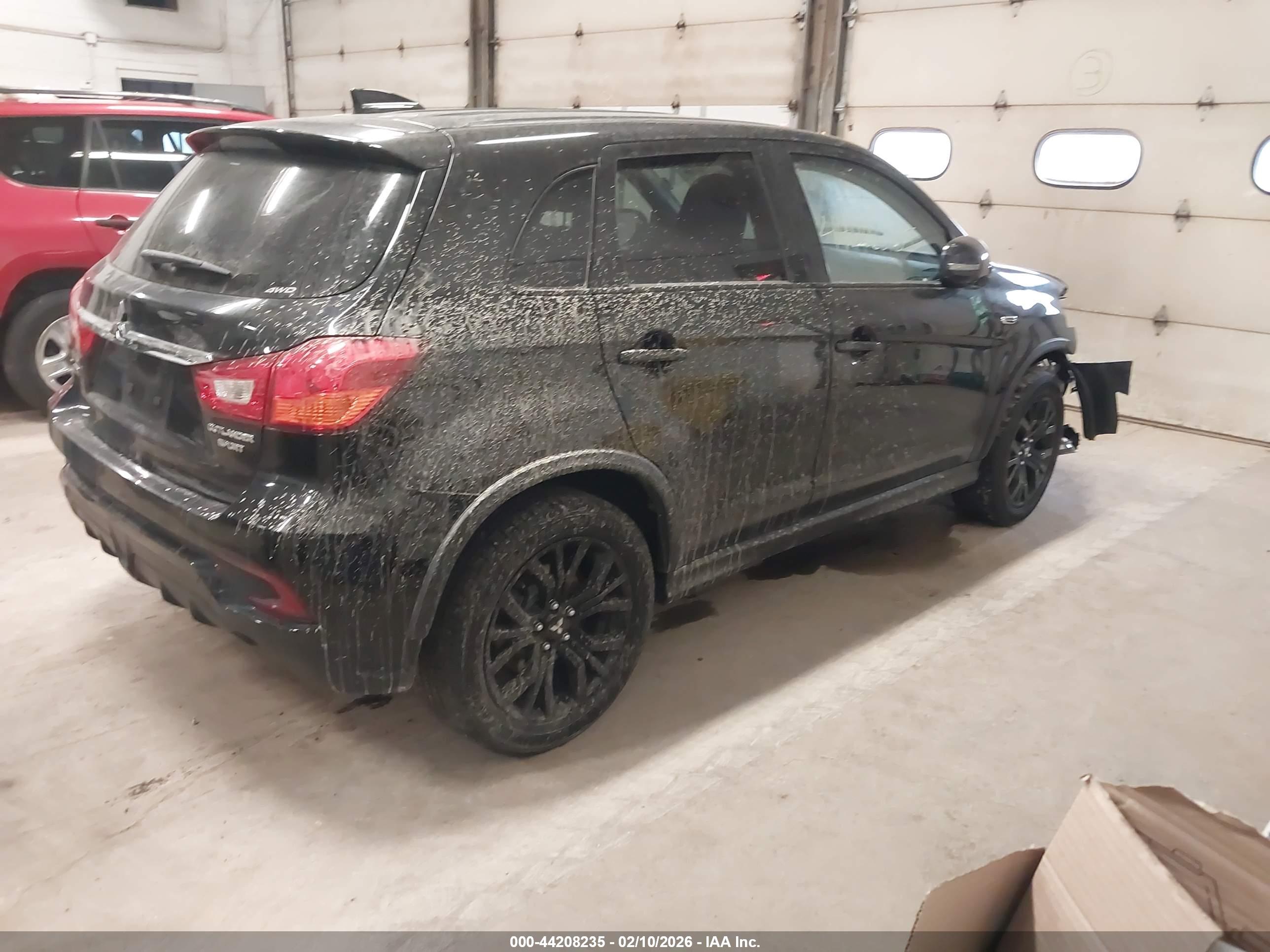 MITSUBISHI OUTLANDER image 4