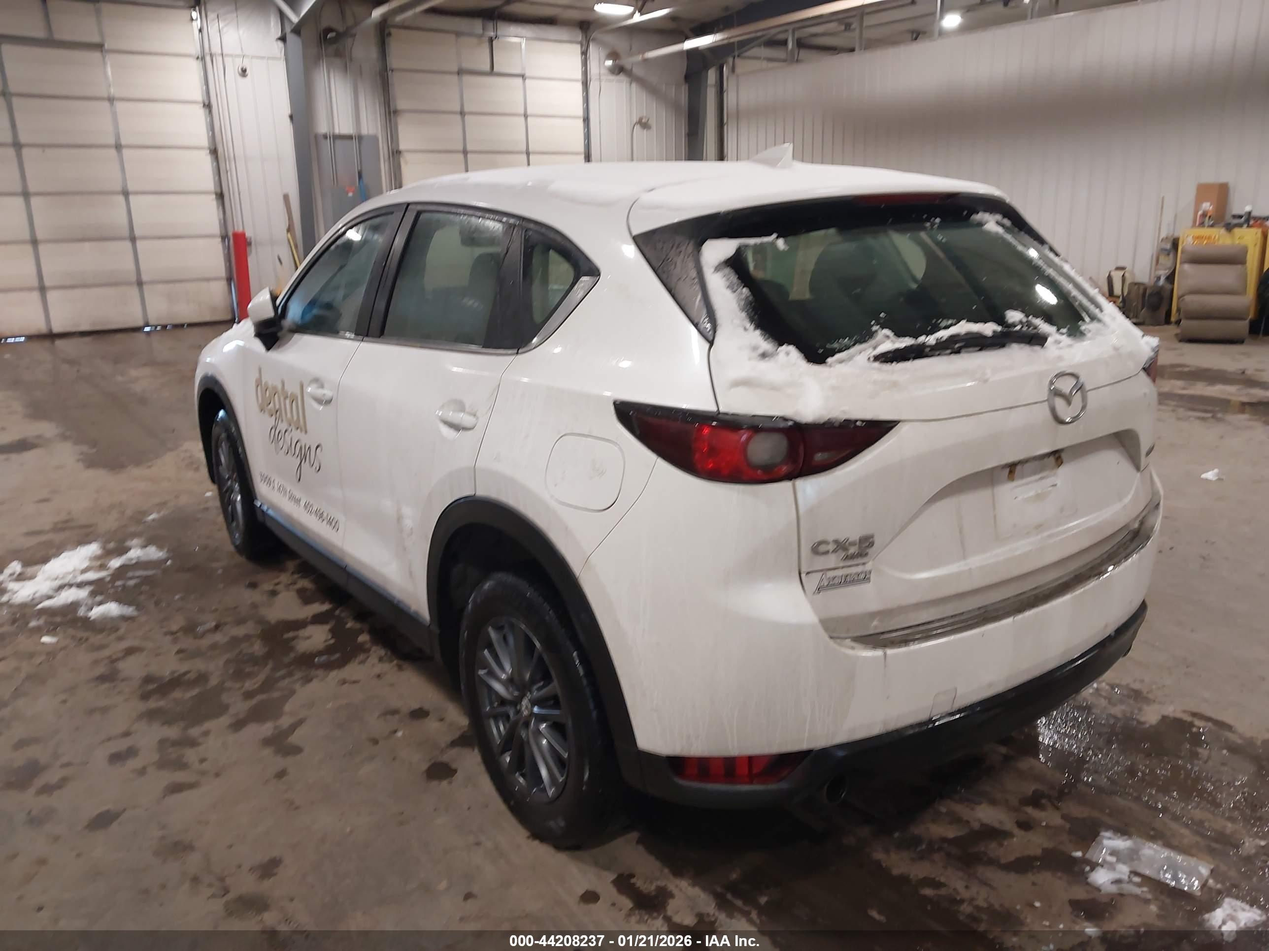 MAZDA CX-5 image 3